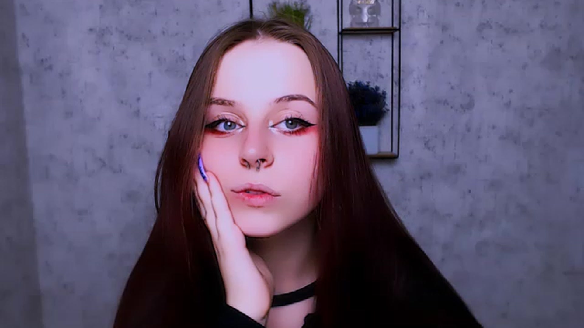 Gallery image thumbnail from SaraLipss_'s myfreecams stream on, 04/04/2023, 24:36 image 7 of 20