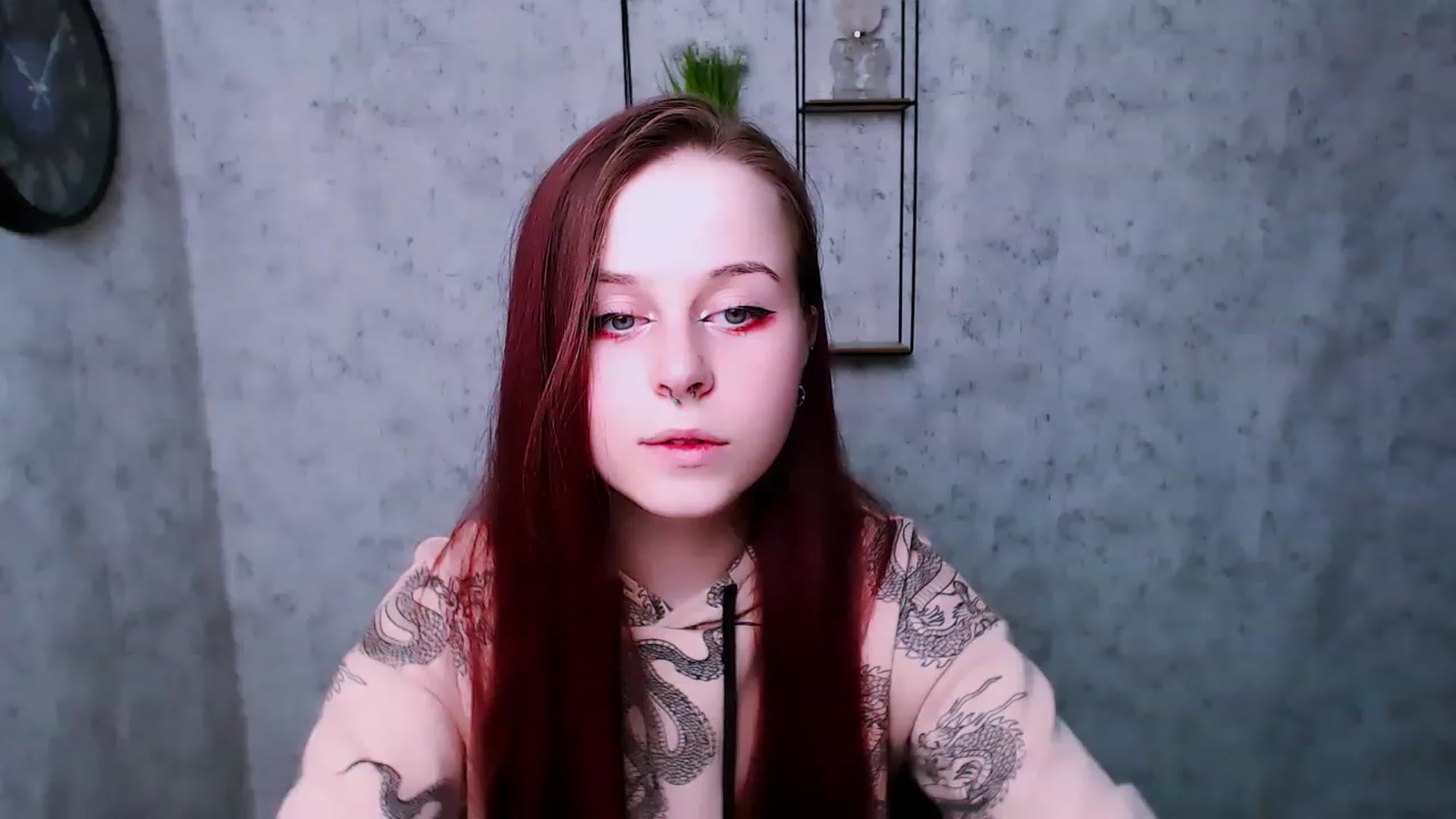 Gallery image thumbnail from SaraLipss_'s myfreecams stream on, 04/08/2023, 13:05 image 13 of 20