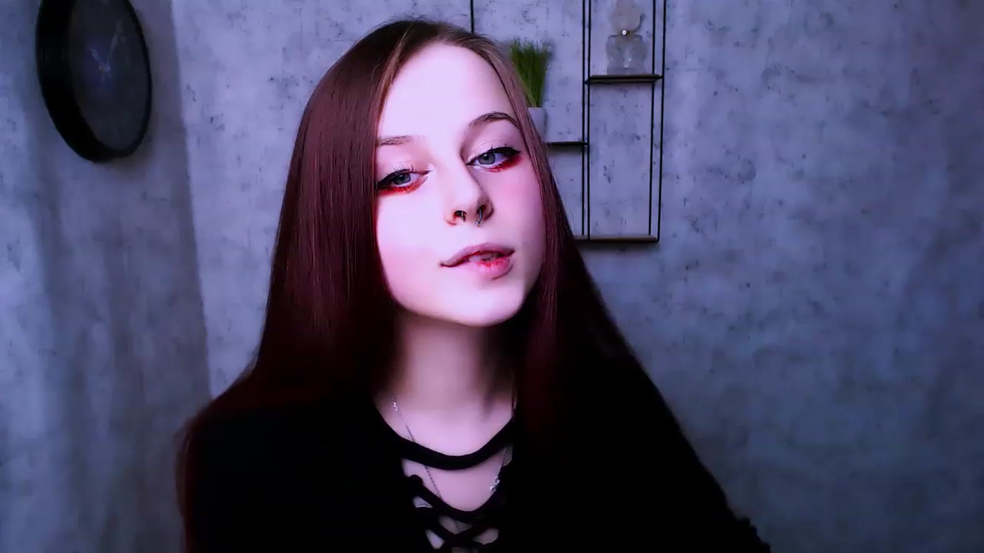 Gallery image thumbnail from SaraLipss_'s myfreecams stream on, 04/09/2023, 16:23 image 16 of 20