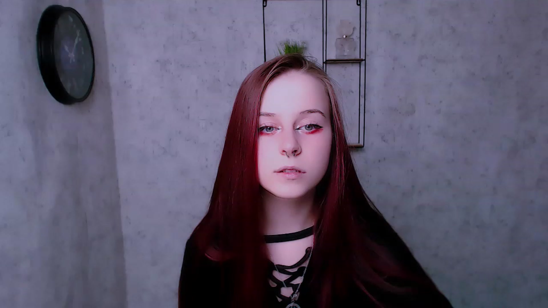 Gallery image thumbnail from SaraLipss_'s myfreecams stream on, 04/10/2023, 14:43 image 7 of 20