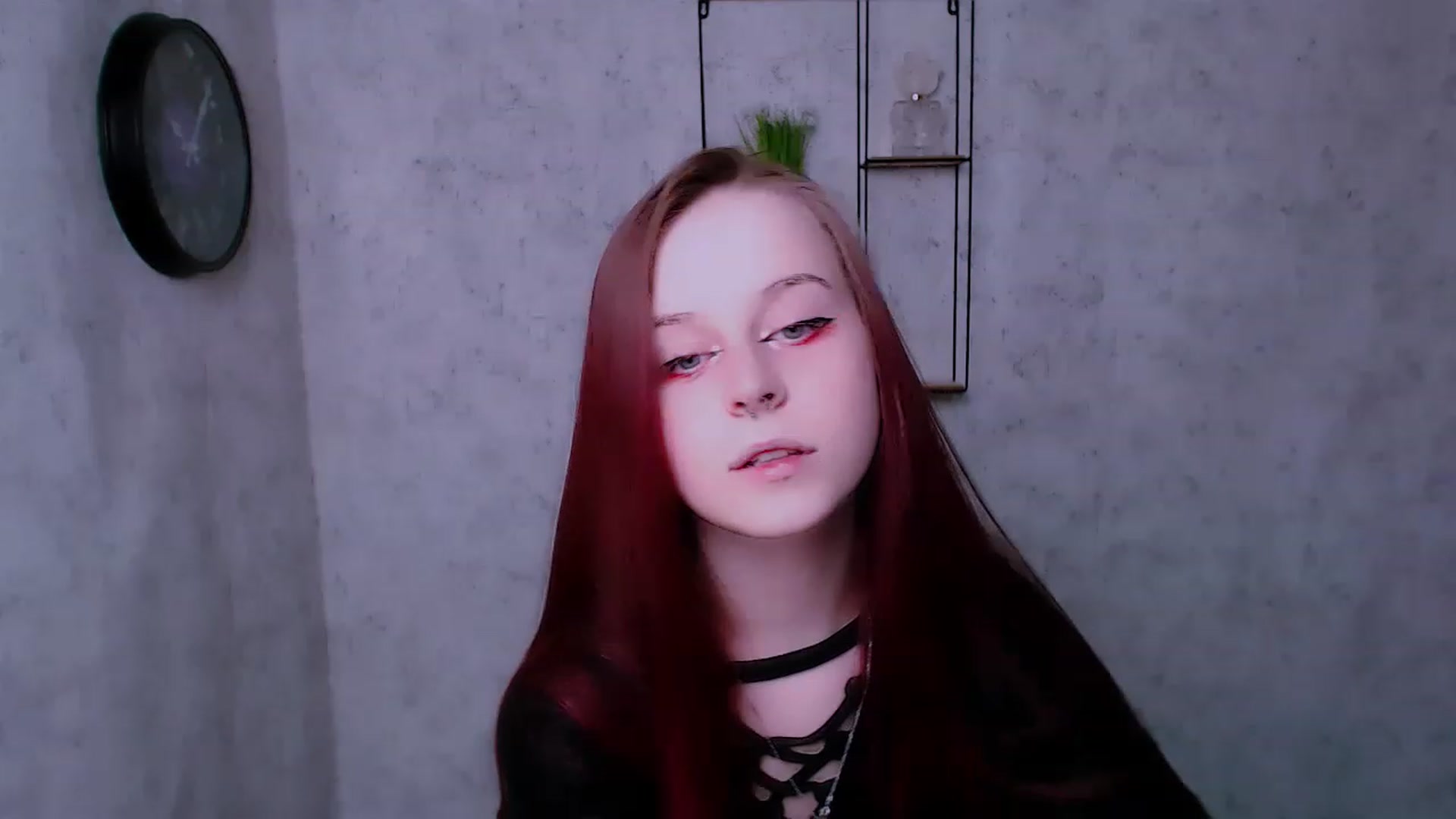 Gallery image thumbnail from SaraLipss_'s myfreecams stream on, 04/10/2023, 14:43 image 18 of 20