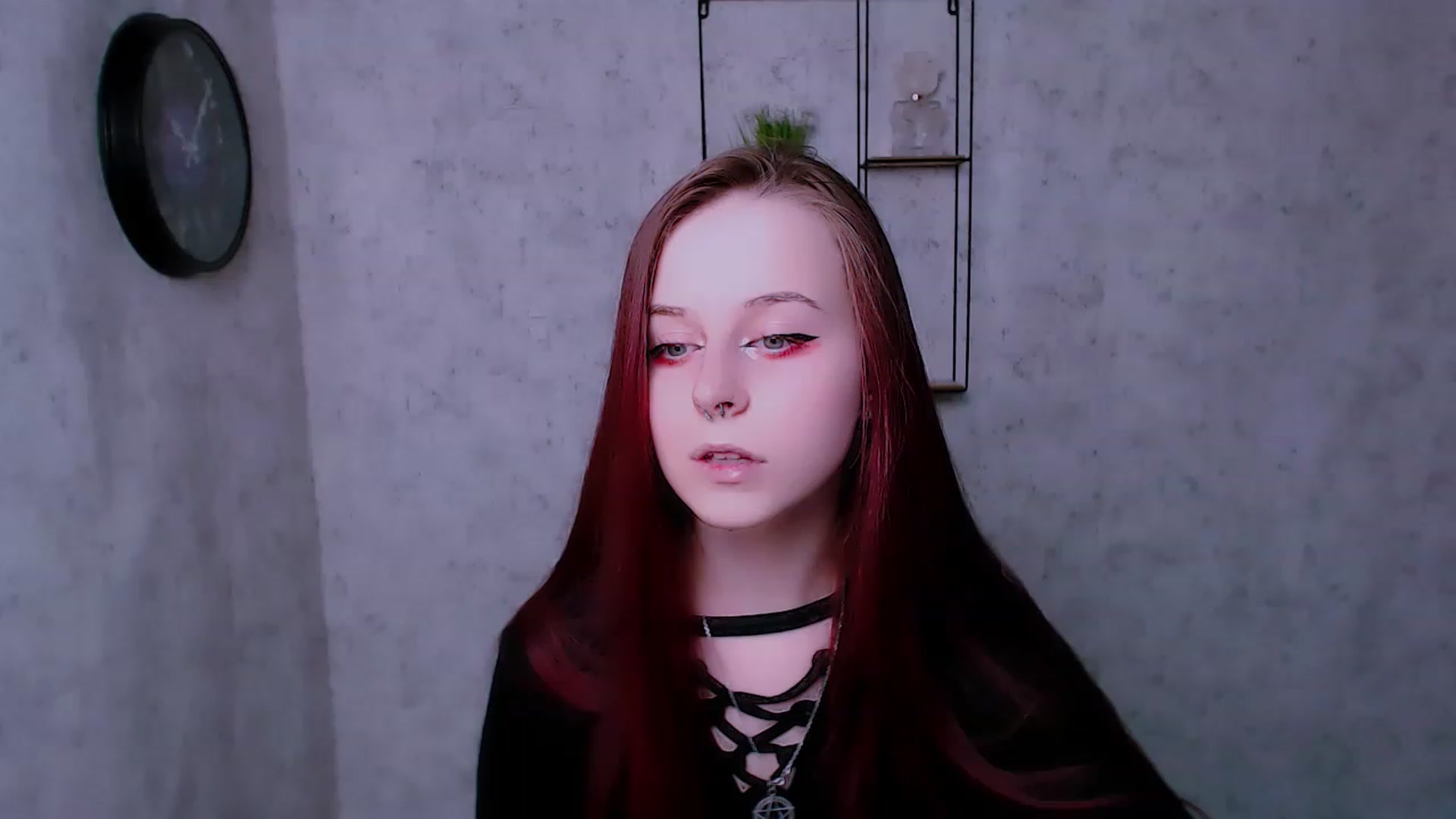 Gallery image thumbnail from SaraLipss_'s myfreecams stream on, 04/10/2023, 14:43 image 16 of 20