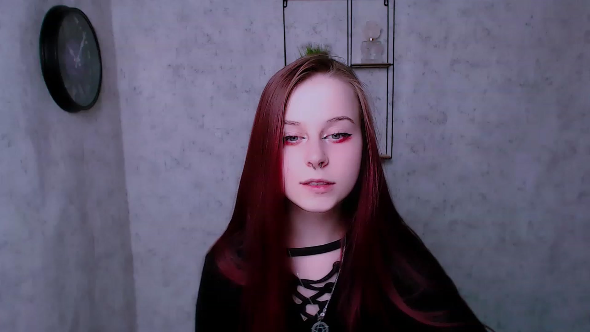 Gallery image thumbnail from SaraLipss_'s myfreecams stream on, 04/10/2023, 14:43 image 13 of 20