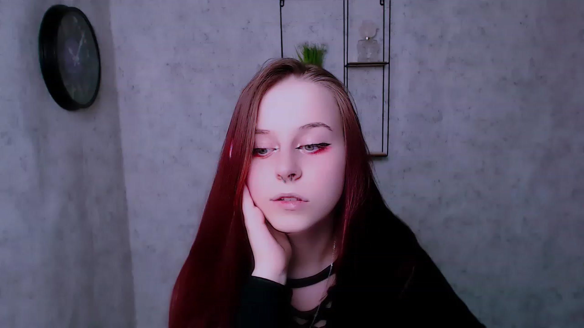 Gallery image thumbnail from SaraLipss_'s myfreecams stream on, 04/10/2023, 16:17 image 3 of 20