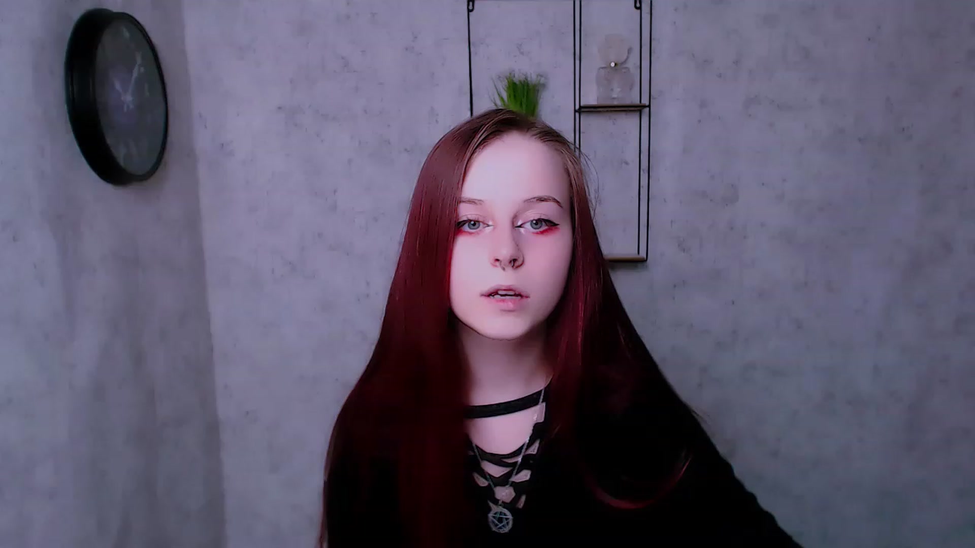 Gallery image thumbnail from SaraLipss_'s myfreecams stream on, 04/10/2023, 16:17 image 10 of 20