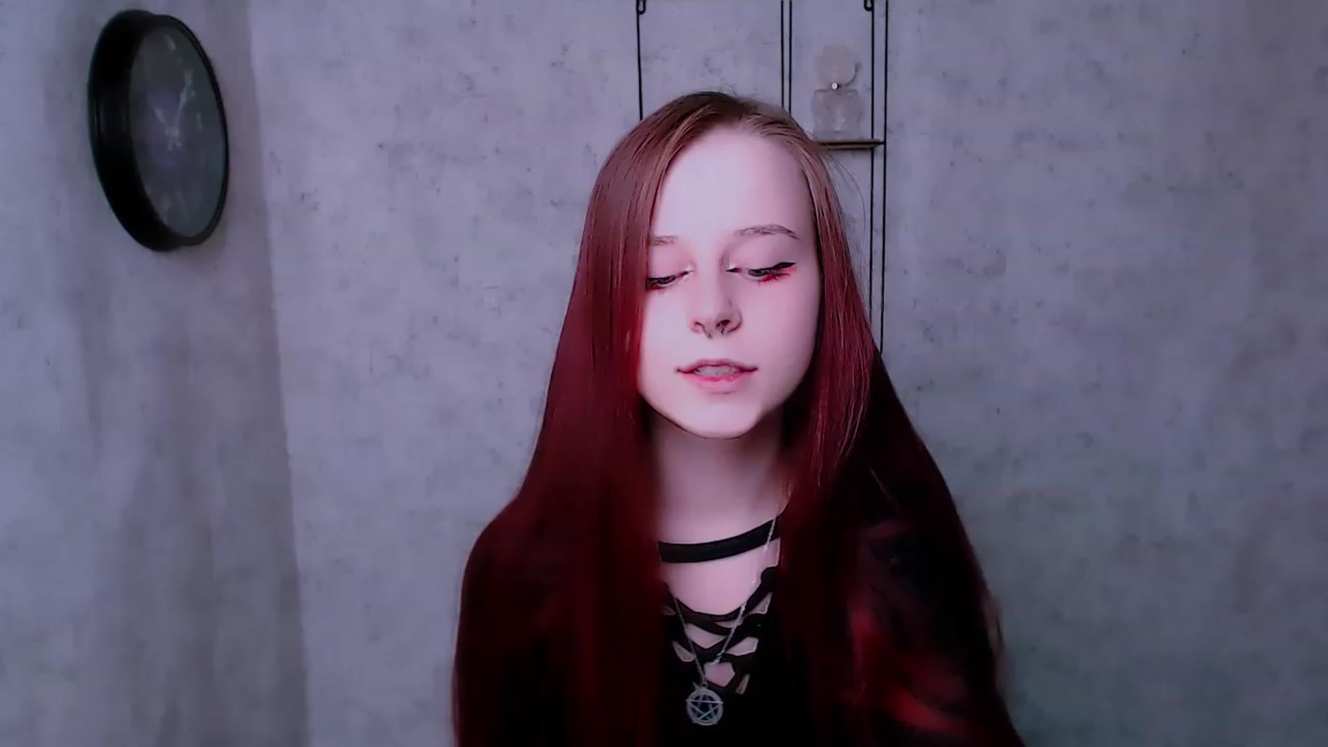 Gallery image thumbnail from SaraLipss_'s myfreecams stream on, 04/10/2023, 16:17 image 17 of 20