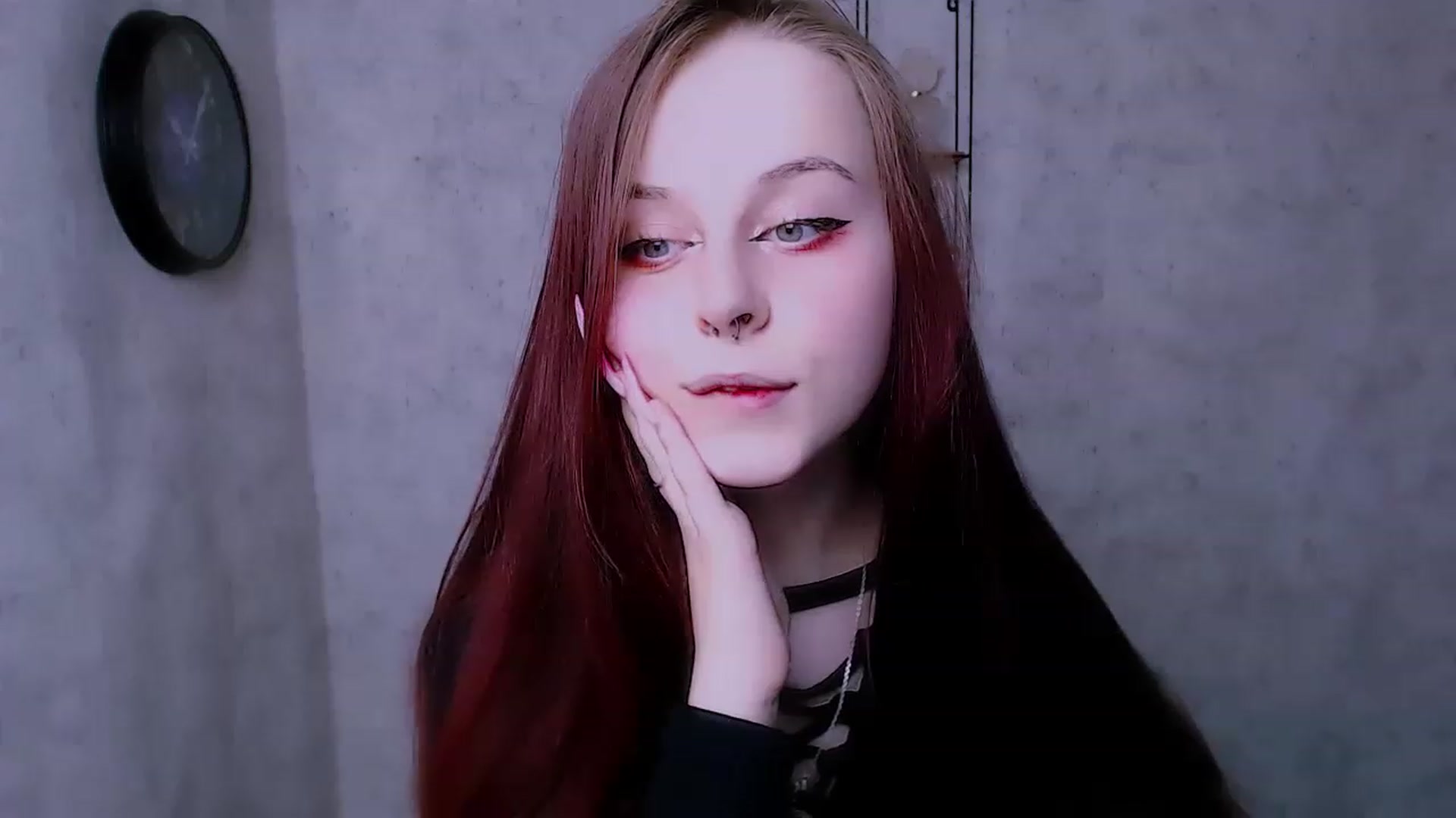 Gallery image thumbnail from SaraLipss_'s myfreecams stream on, 04/10/2023, 18:41 image 4 of 20