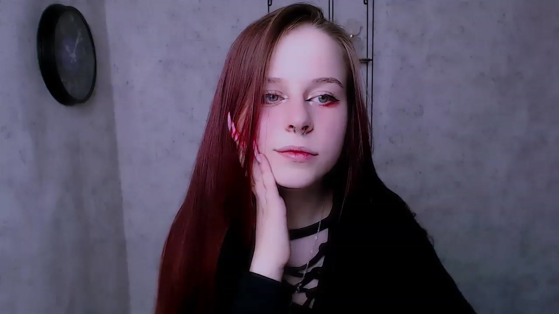 Gallery image thumbnail from SaraLipss_'s myfreecams stream on, 04/10/2023, 18:41 image 2 of 20