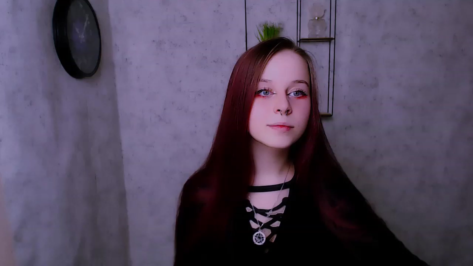 Gallery image thumbnail from SaraLipss_'s myfreecams stream on, 04/11/2023, 13:53 image 7 of 20