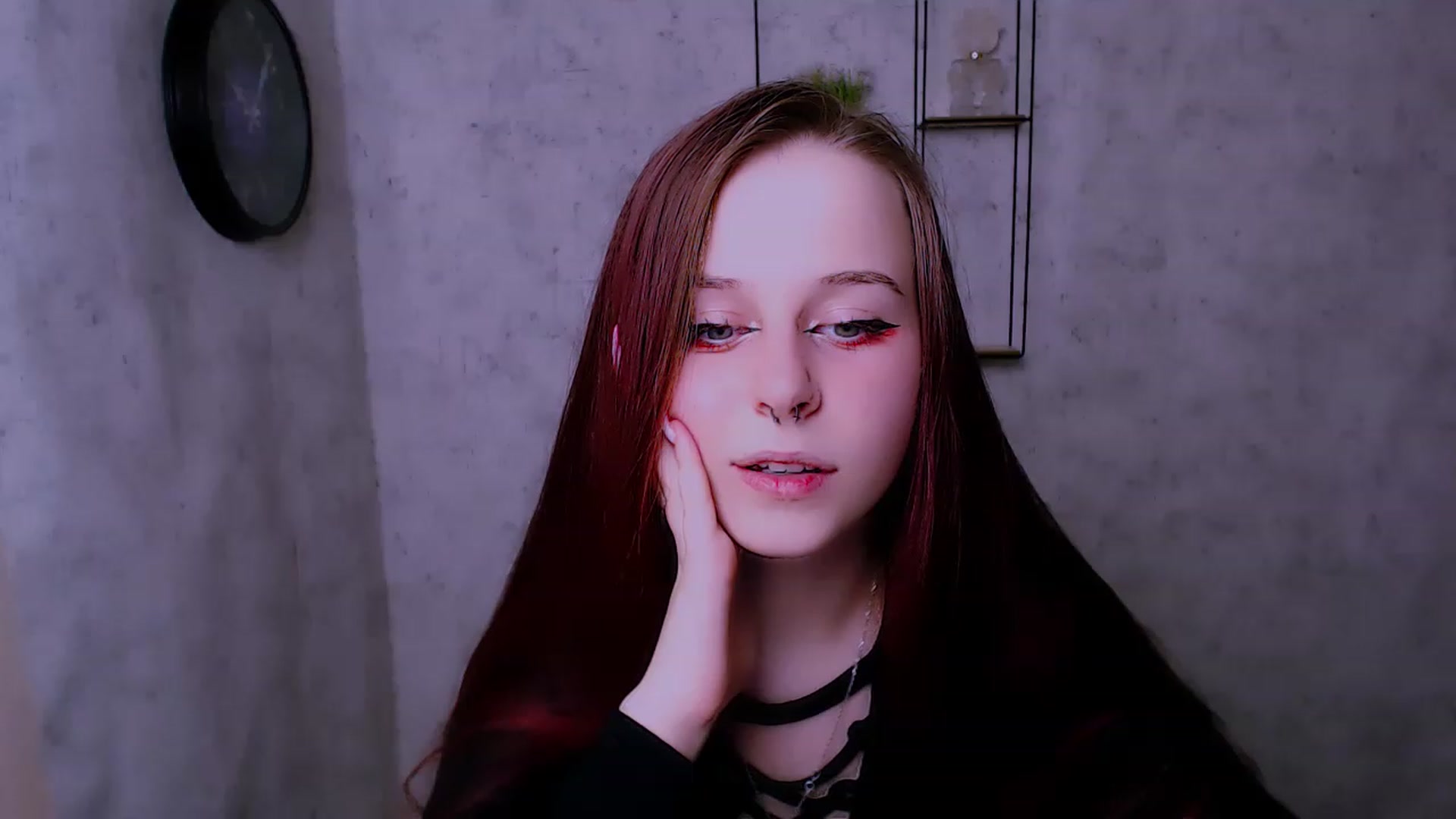 Gallery image thumbnail from SaraLipss_'s myfreecams stream on, 04/11/2023, 13:53 image 18 of 20