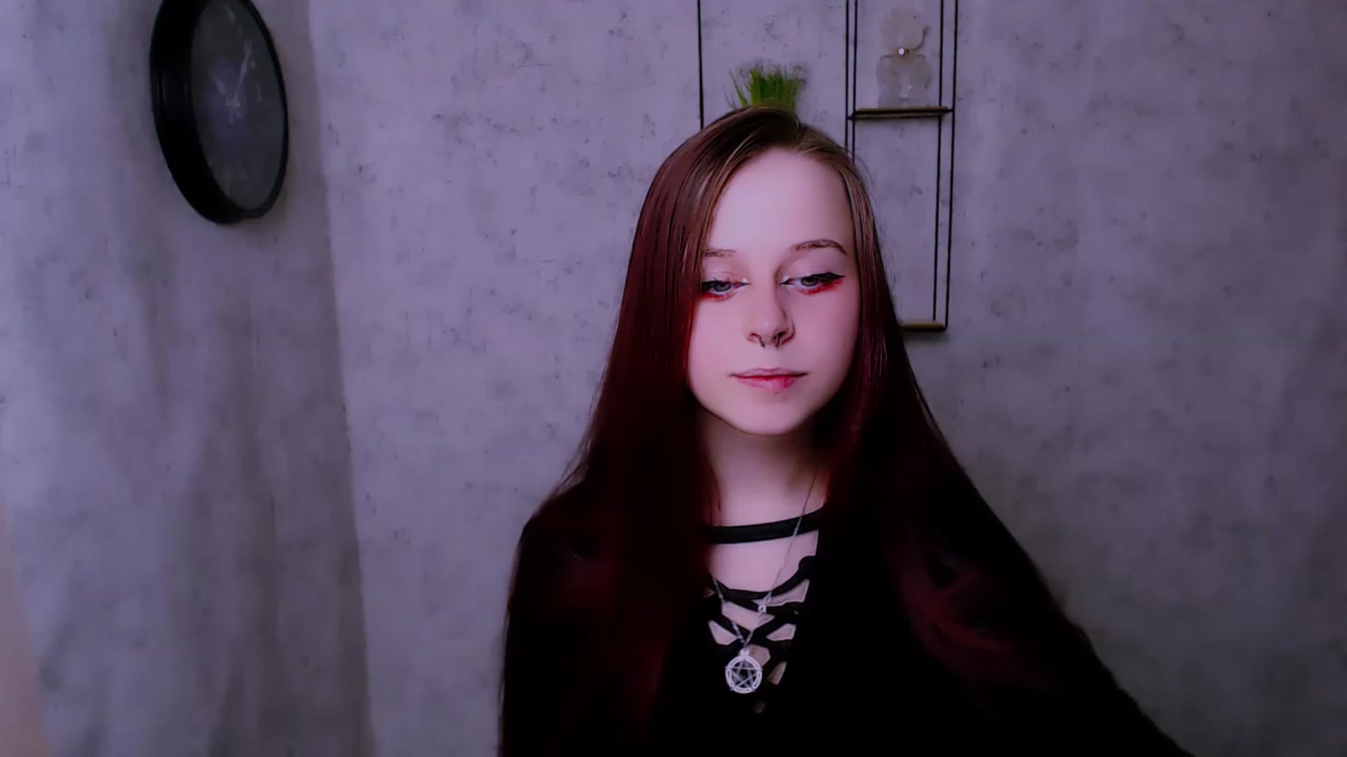 Gallery image thumbnail from SaraLipss_'s myfreecams stream on, 04/11/2023, 13:53 image 8 of 20