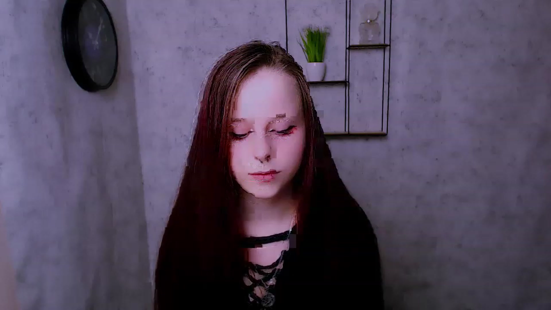 Gallery image thumbnail from SaraLipss_'s myfreecams stream on, 04/11/2023, 16:23 image 9 of 20