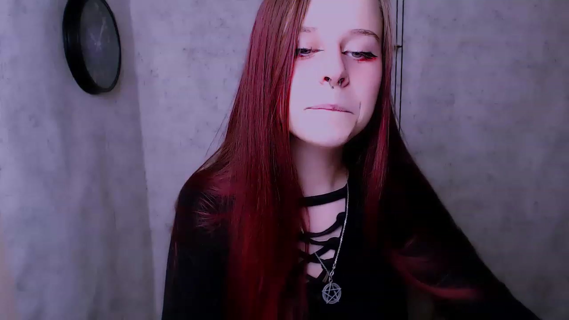 Gallery image thumbnail from SaraLipss_'s myfreecams stream on, 04/11/2023, 17:10 image 17 of 20