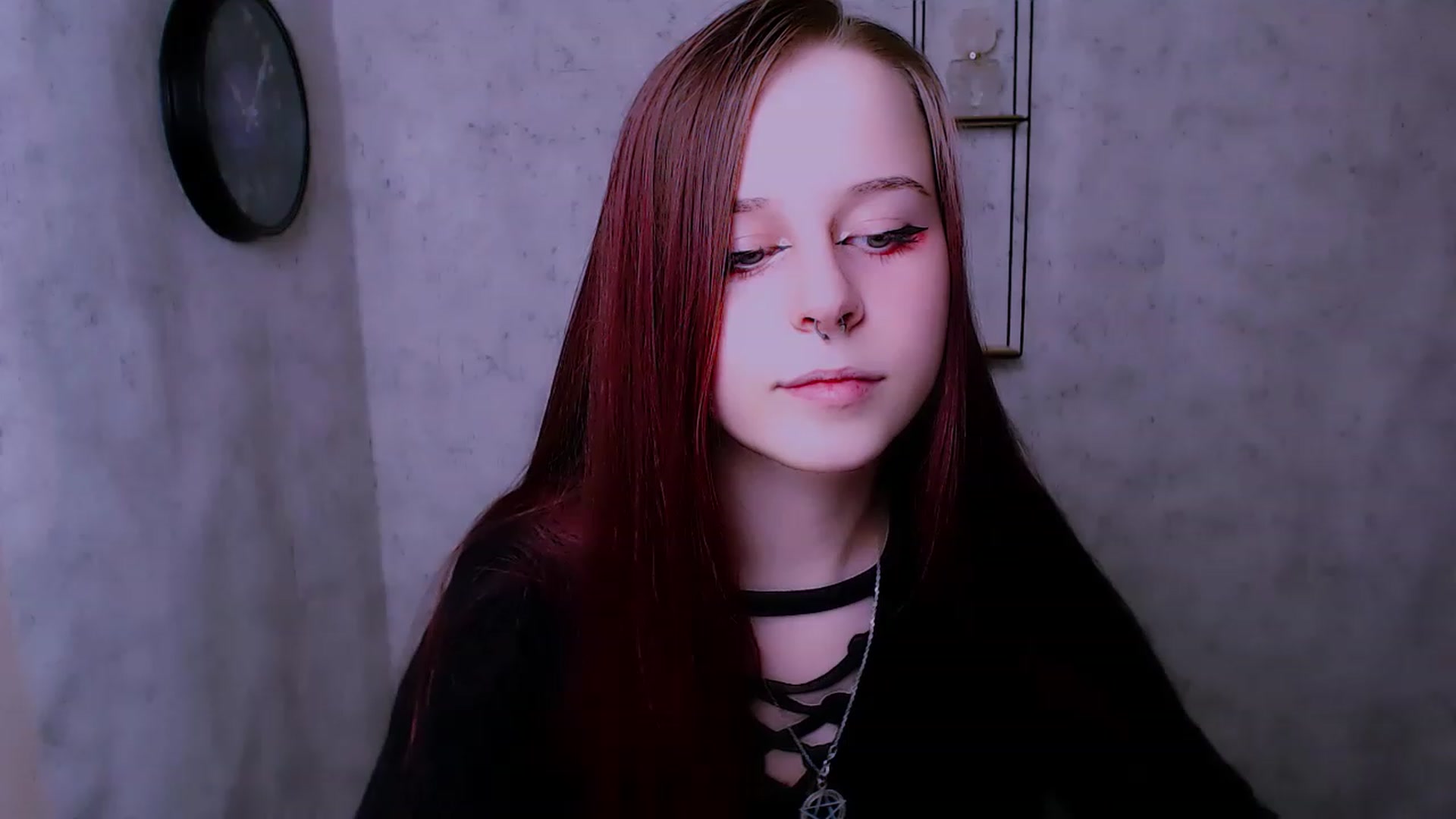 Gallery image thumbnail from SaraLipss_'s myfreecams stream on, 04/11/2023, 17:10 image 10 of 20