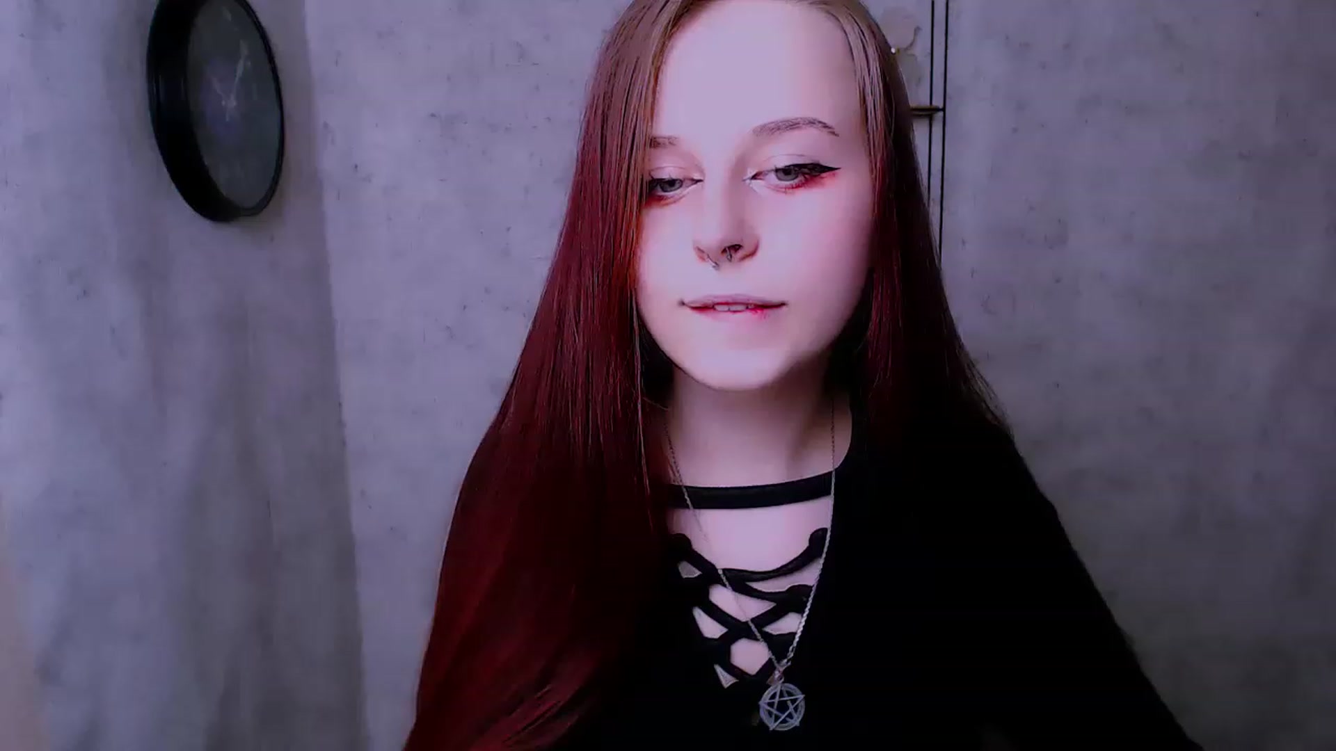 Gallery image thumbnail from SaraLipss_'s myfreecams stream on, 04/11/2023, 17:10 image 2 of 20