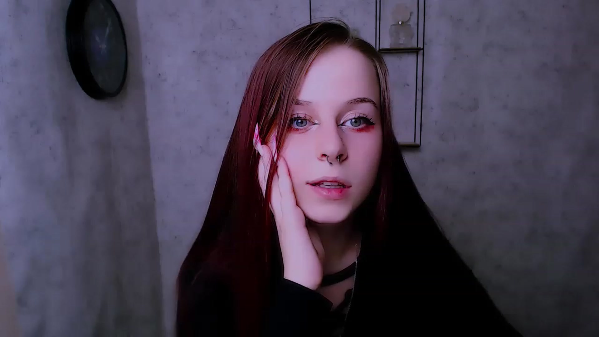 Gallery image thumbnail from SaraLipss_'s myfreecams stream on, 04/11/2023, 17:10 image 12 of 20