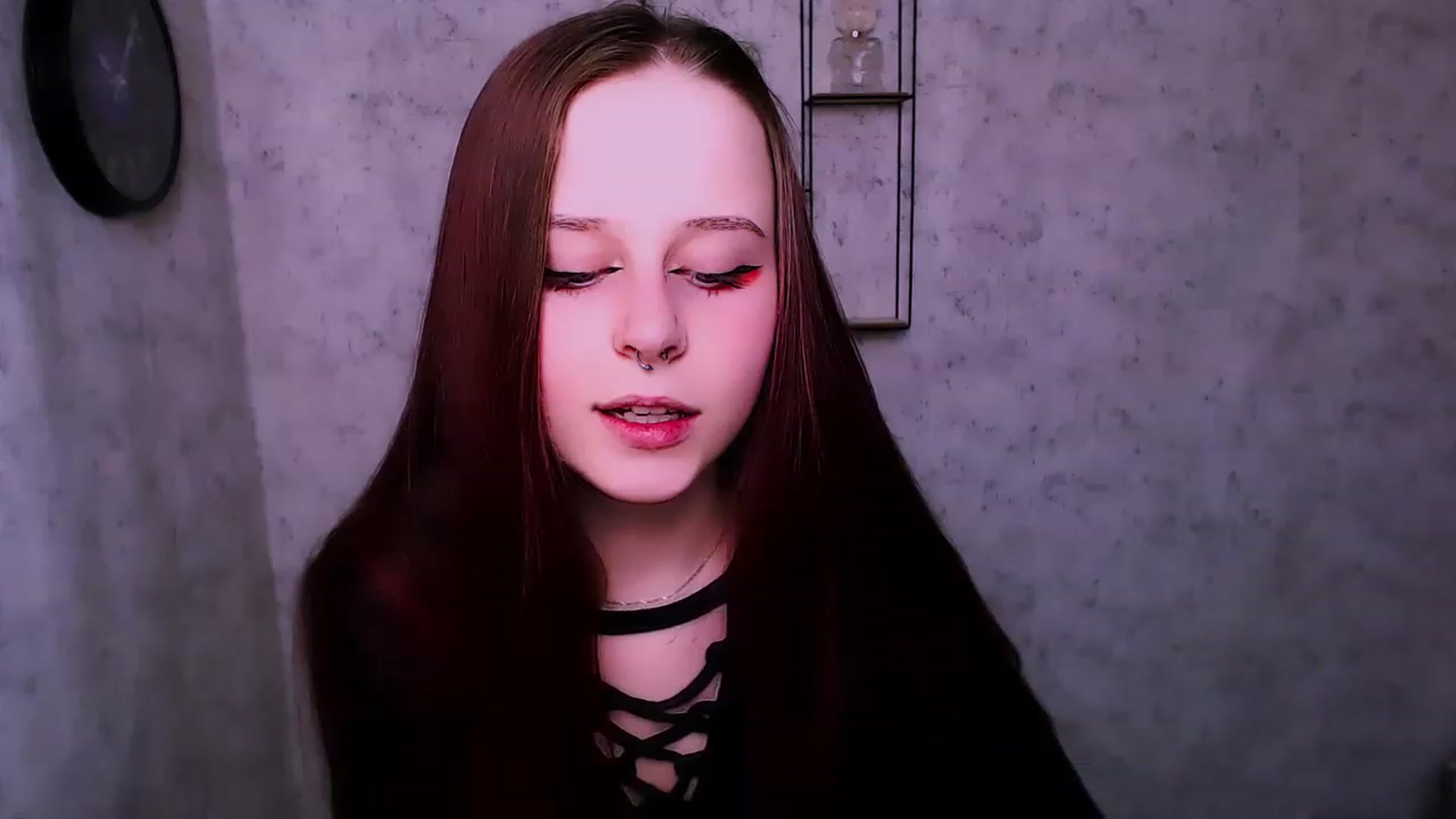 Gallery image thumbnail from SaraLipss_'s myfreecams stream on, 04/17/2023, 20:56 image 4 of 20