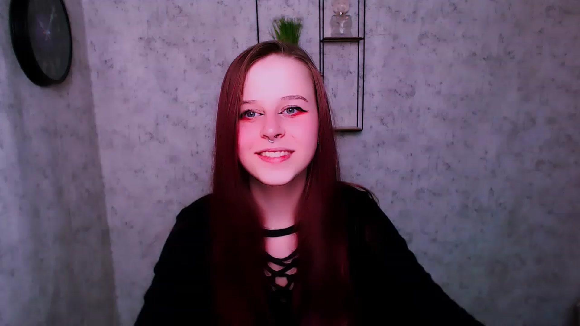 Gallery image thumbnail from SaraLipss_'s myfreecams stream on, 04/17/2023, 20:56 image 17 of 20