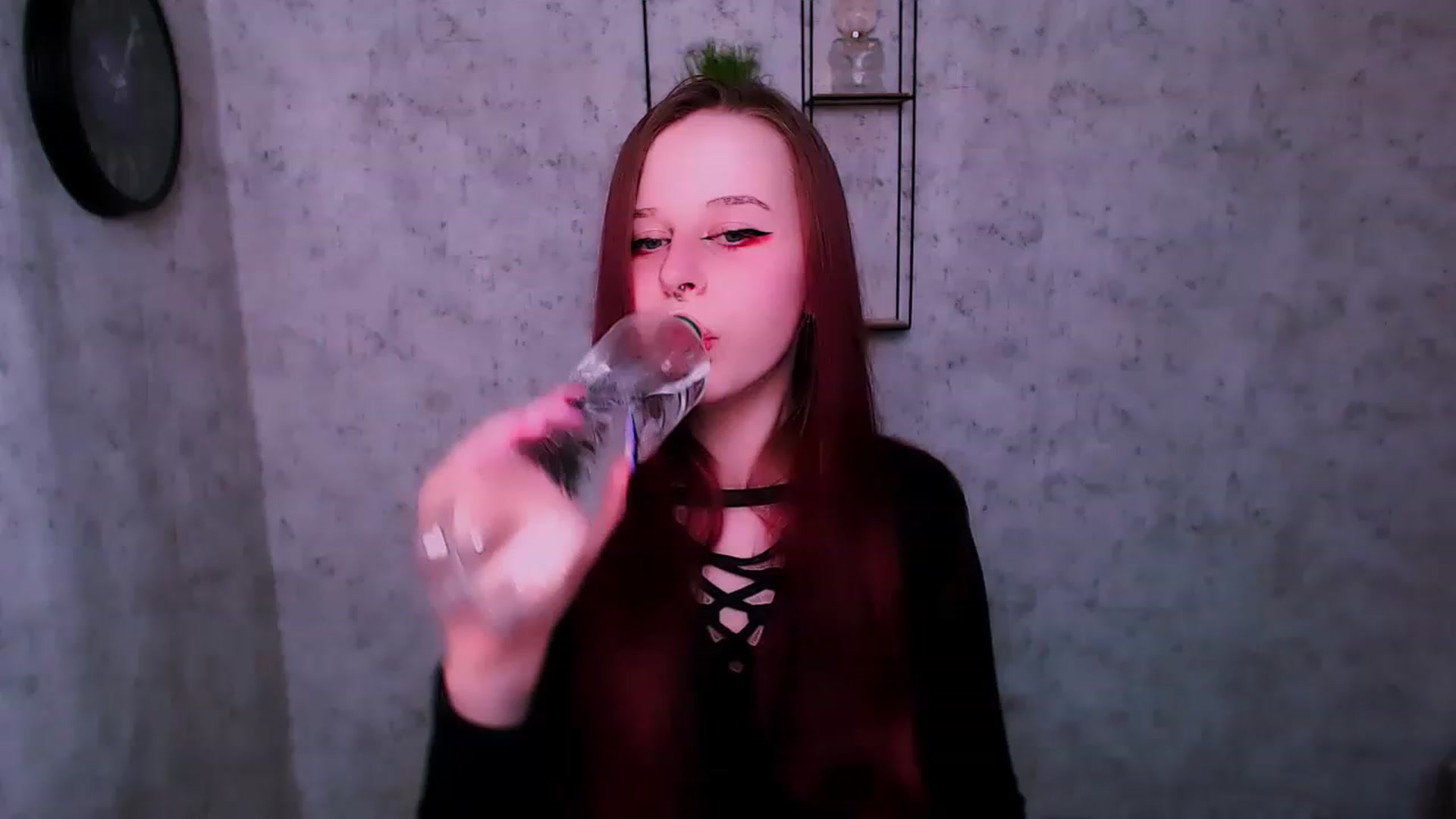 Gallery image thumbnail from SaraLipss_'s myfreecams stream on, 04/17/2023, 20:56 image 20 of 20