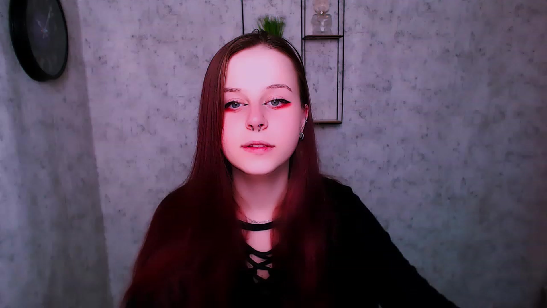 Gallery image thumbnail from SaraLipss_'s myfreecams stream on, 04/18/2023, 24:32 image 12 of 20