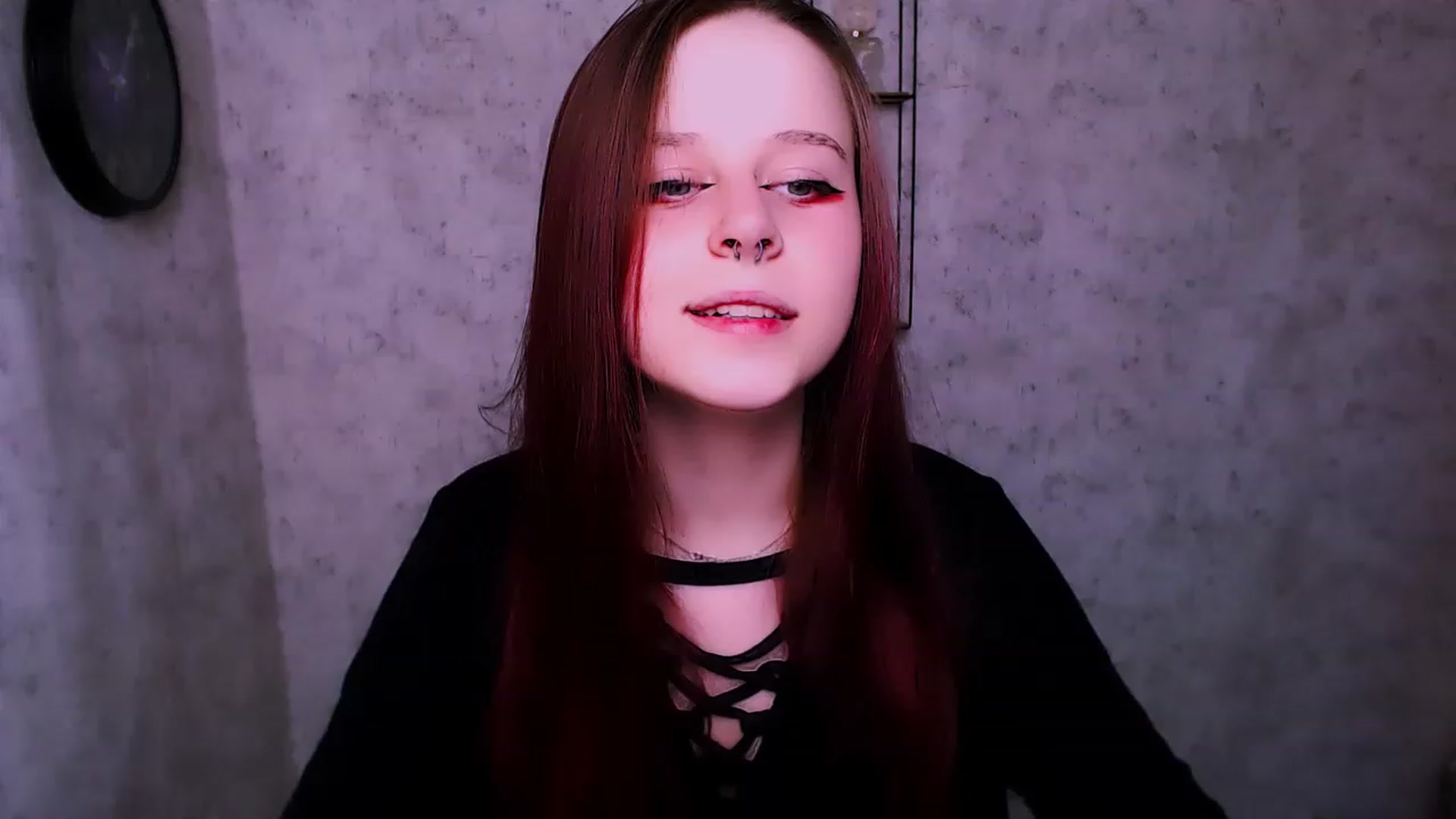 Gallery image thumbnail from SaraLipss_'s myfreecams stream on, 04/18/2023, 24:32 image 19 of 20