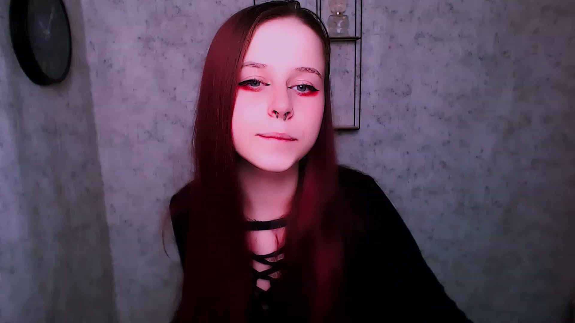Gallery image thumbnail from SaraLipss_'s myfreecams stream on, 04/18/2023, 24:32 image 17 of 20