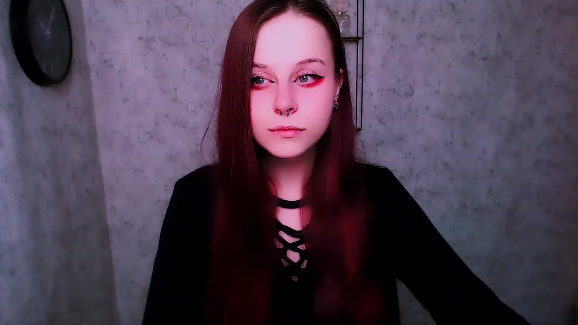 Gallery image thumbnail from SaraLipss_'s myfreecams stream on, 04/18/2023, 24:32 image 11 of 20