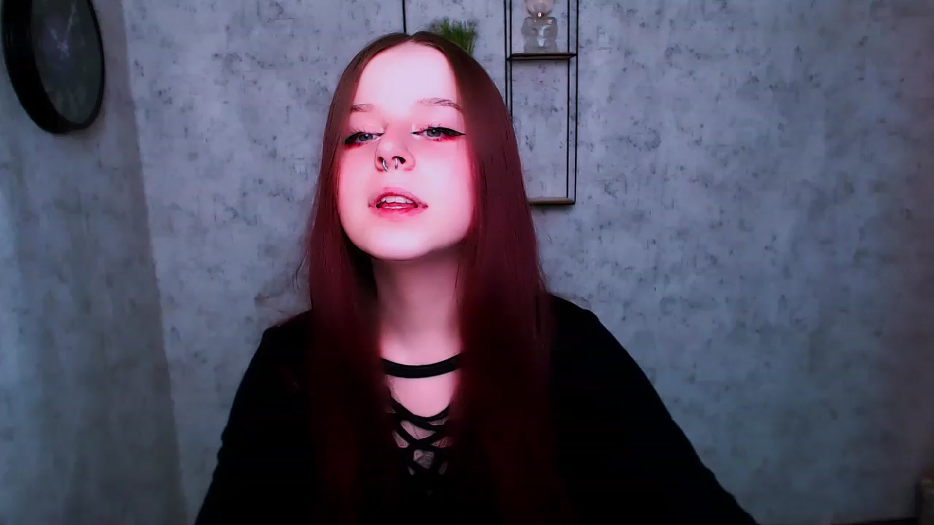 Gallery image thumbnail from SaraLipss_'s myfreecams stream on, 04/18/2023, 19:14 image 8 of 20