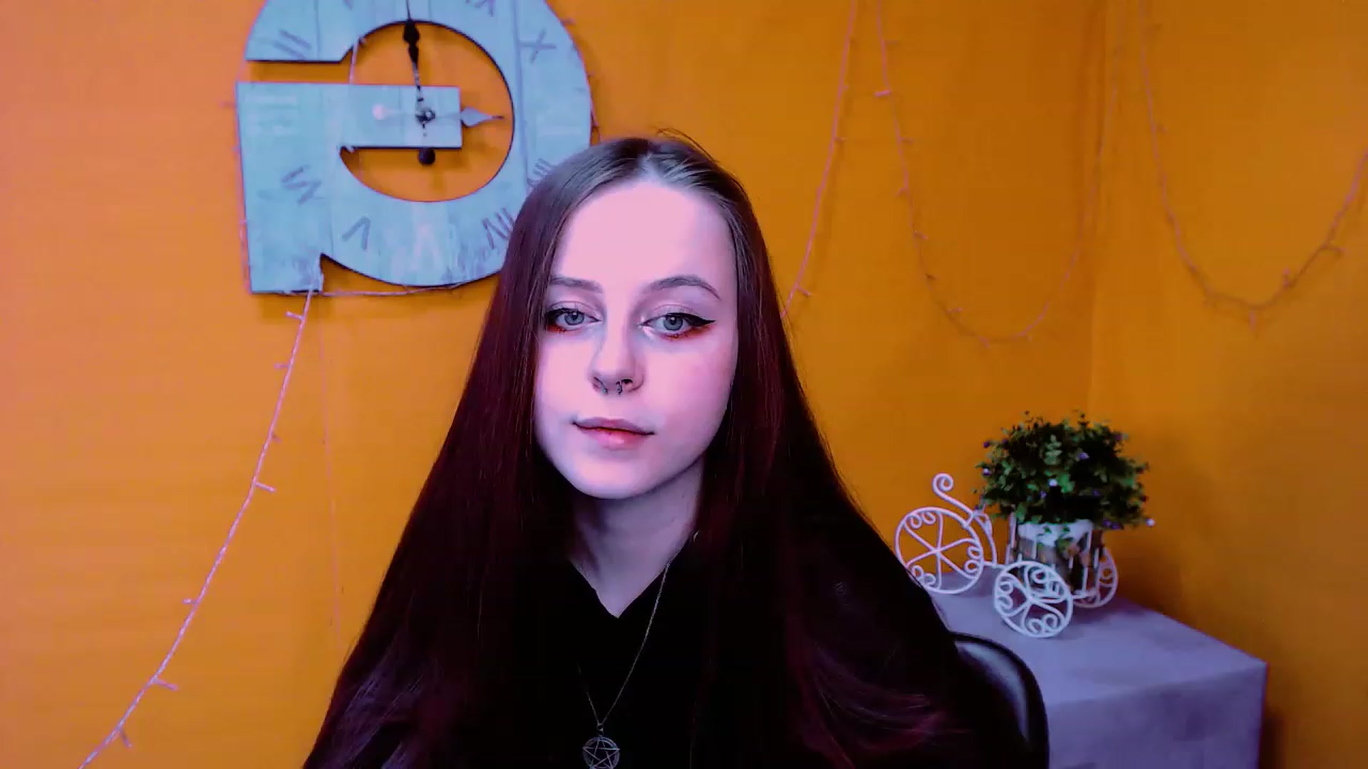 Gallery image thumbnail from SaraLipss_'s myfreecams stream on, 04/30/2023, 14:45 image 11 of 20