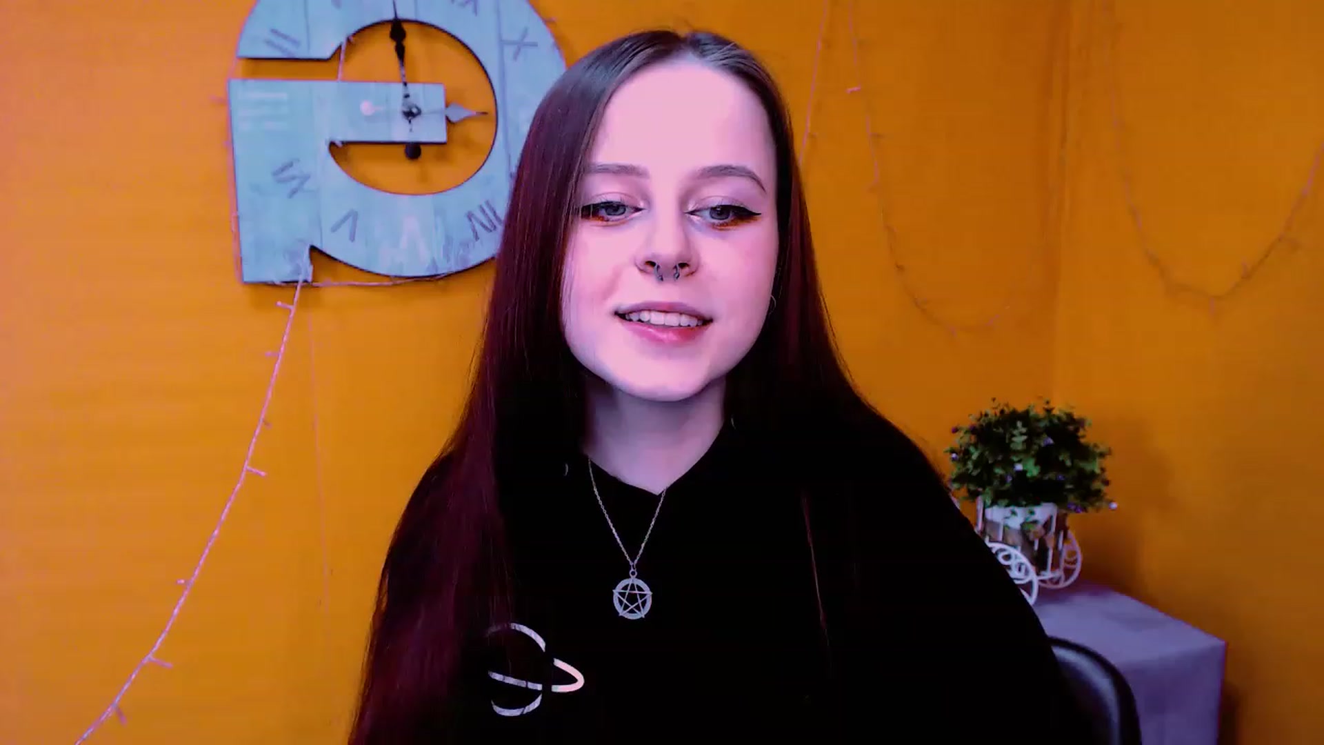 Gallery image thumbnail from SaraLipss_'s myfreecams stream on, 04/30/2023, 14:45 image 16 of 20
