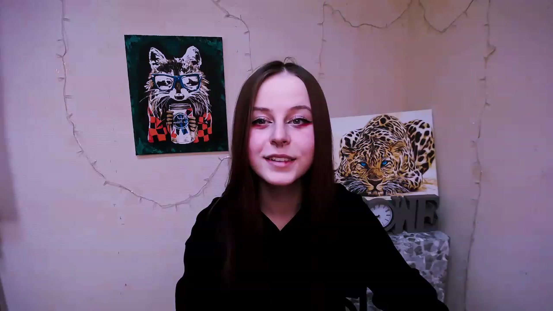 Gallery image thumbnail from SaraLipss_'s myfreecams stream on, 05/02/2023, 12:54 image 7 of 20