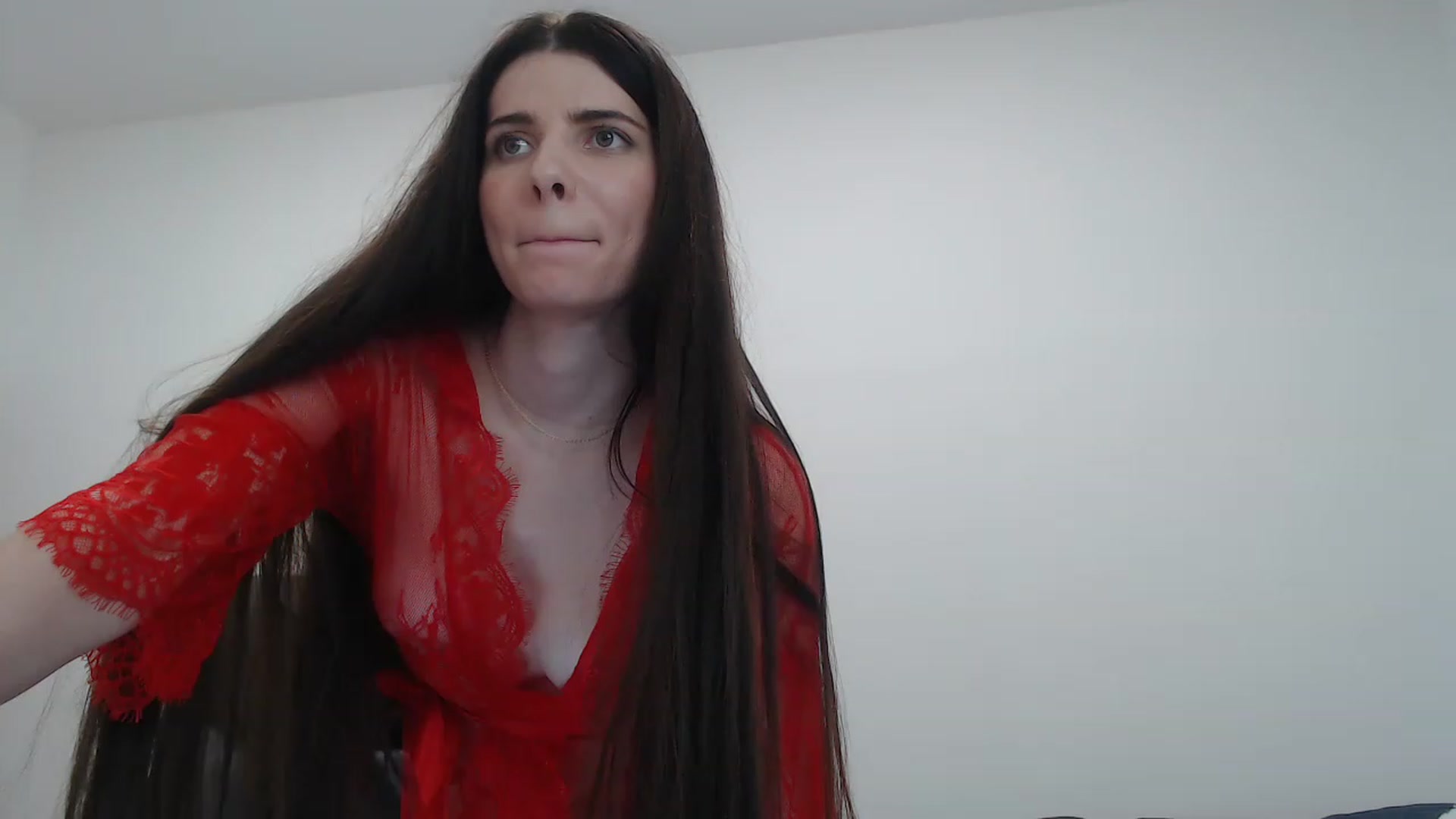 Gallery image thumbnail from SaraRich's myfreecams stream on, 11/18/2022, 14:07 image 5 of 20