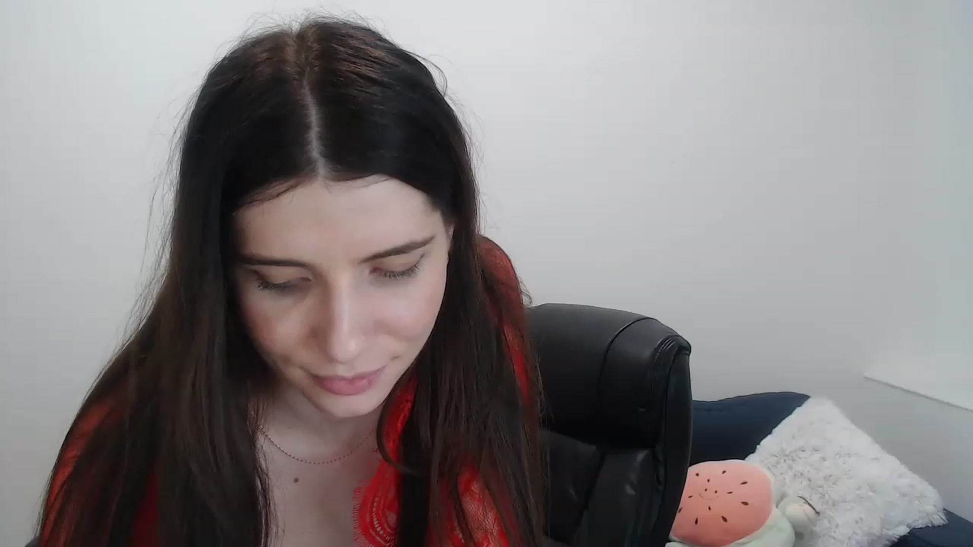 Gallery image thumbnail from SaraRich's myfreecams stream on, 11/18/2022, 14:07 image 19 of 20