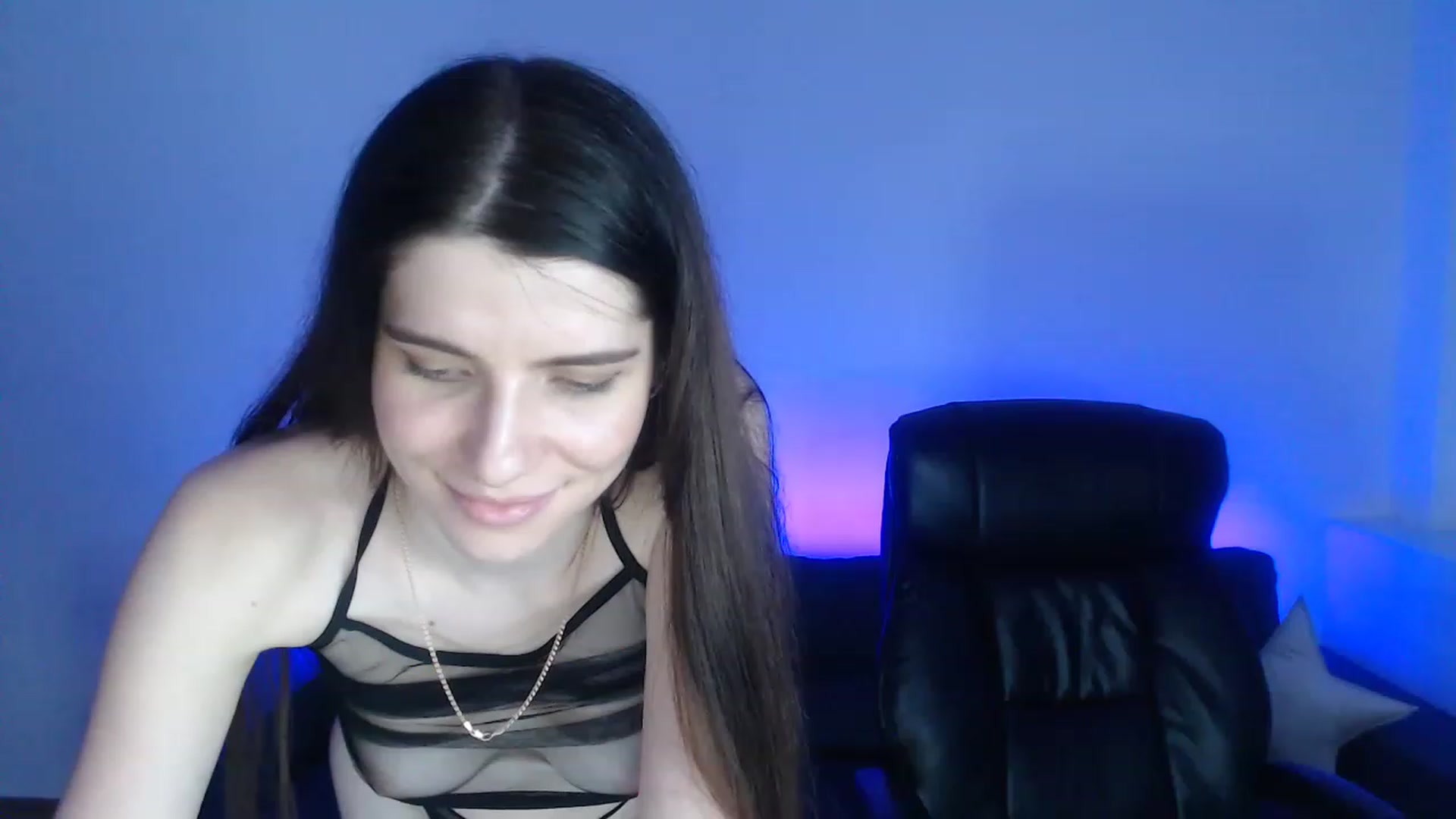 Gallery image thumbnail from SaraRich's myfreecams stream on, 11/20/2022, 15:12 image 4 of 20