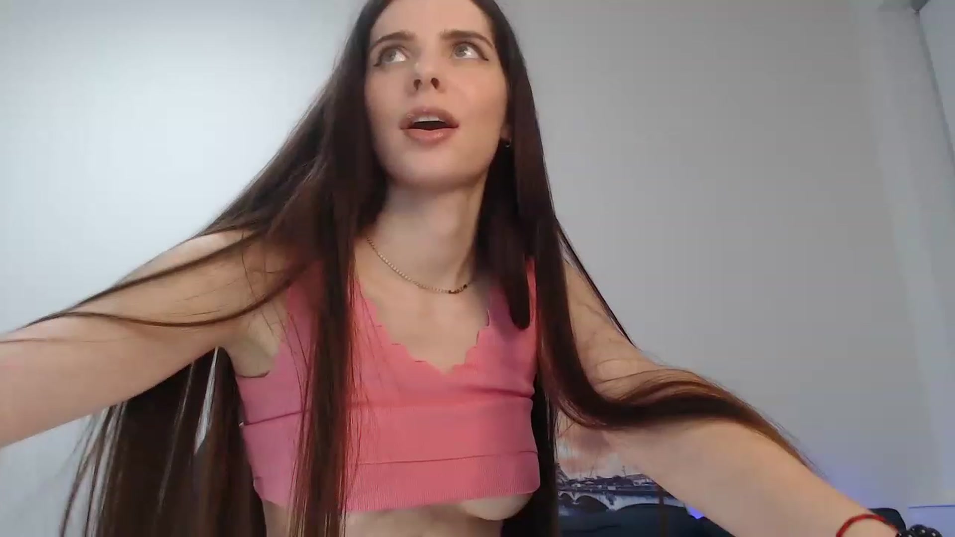 Gallery image thumbnail from SaraRich's myfreecams stream on, 12/03/2022, 16:10 image 14 of 20