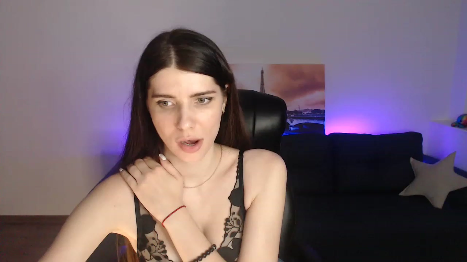 Gallery image thumbnail from SaraRich's myfreecams stream on, 12/05/2022, 16:41 image 1 of 20
