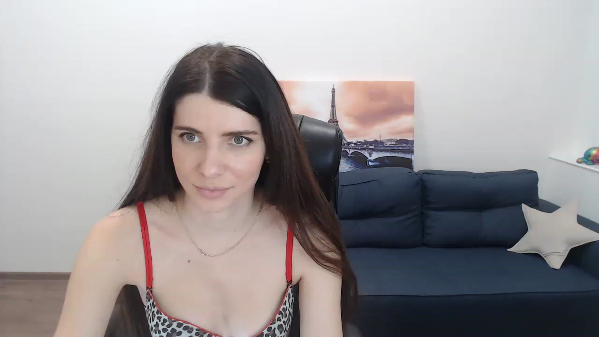 Gallery image thumbnail from SaraRich's myfreecams stream on, 12/06/2022, 13:44 image 6 of 20