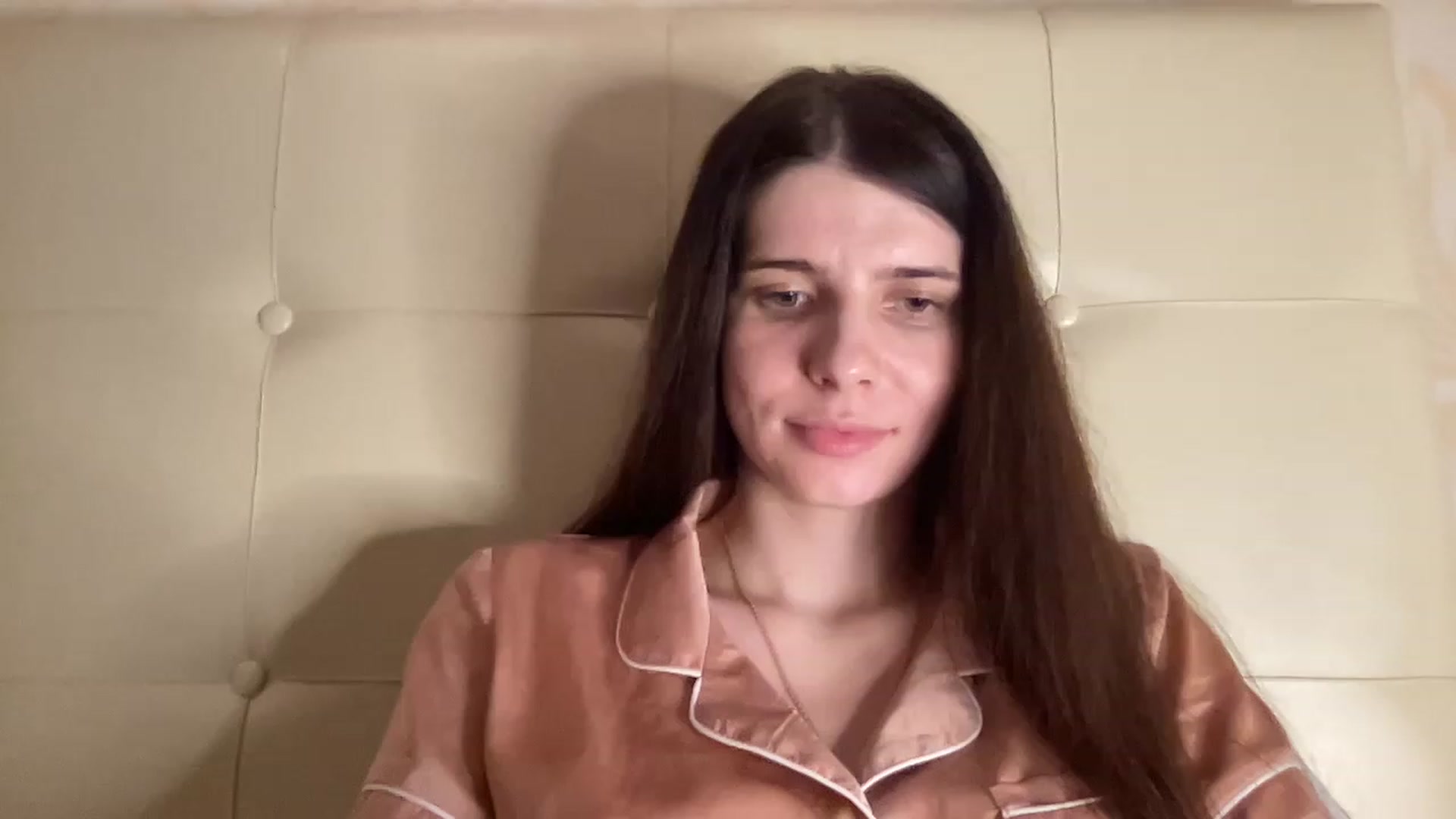 Gallery image thumbnail from SaraRich's myfreecams stream on, 12/07/2022, 22:15 image 10 of 20