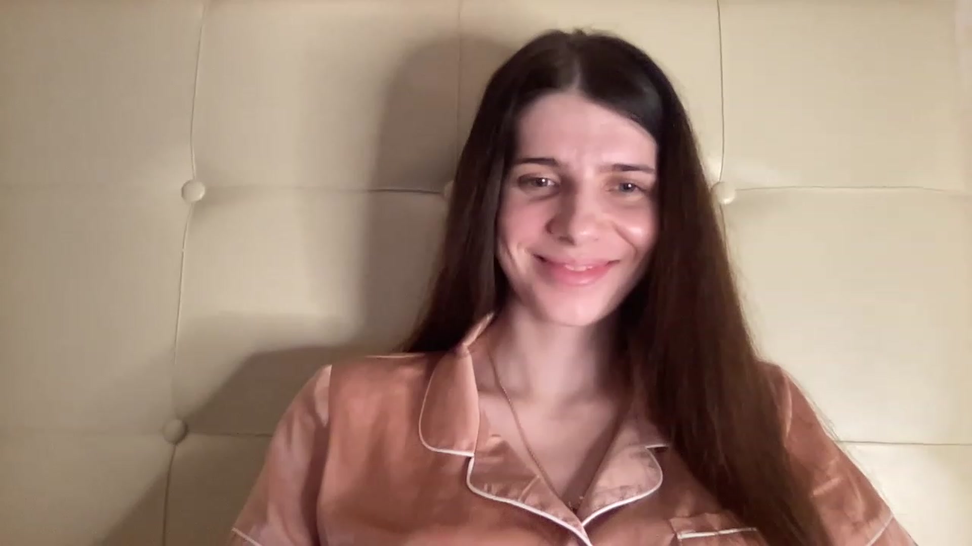 Gallery image thumbnail from SaraRich's myfreecams stream on, 12/07/2022, 22:15 image 16 of 20