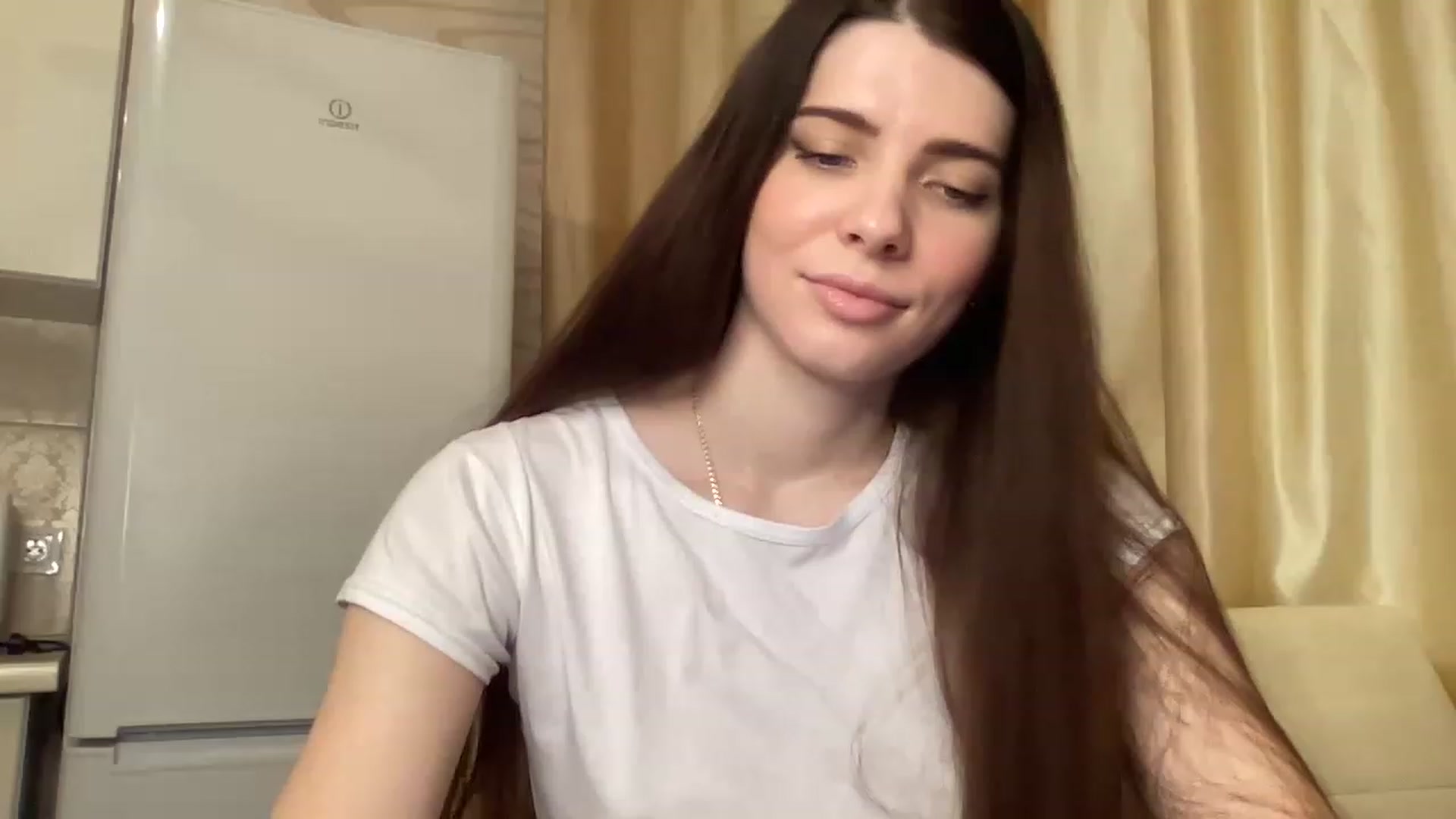 Gallery image thumbnail from SaraRich's myfreecams stream on, 12/11/2022, 09:54 image 3 of 20