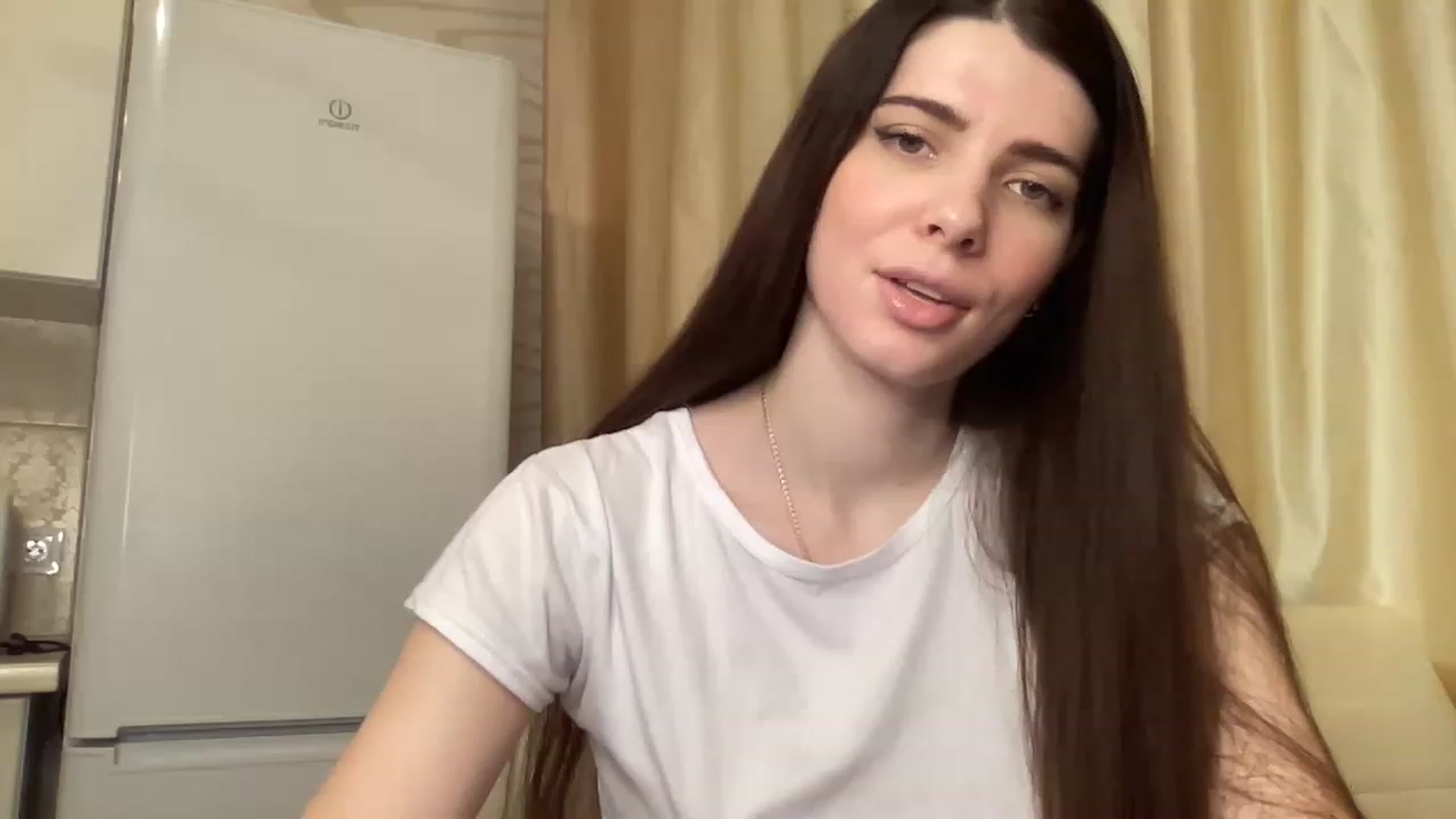 Gallery image thumbnail from SaraRich's myfreecams stream on, 12/11/2022, 09:54 image 1 of 20