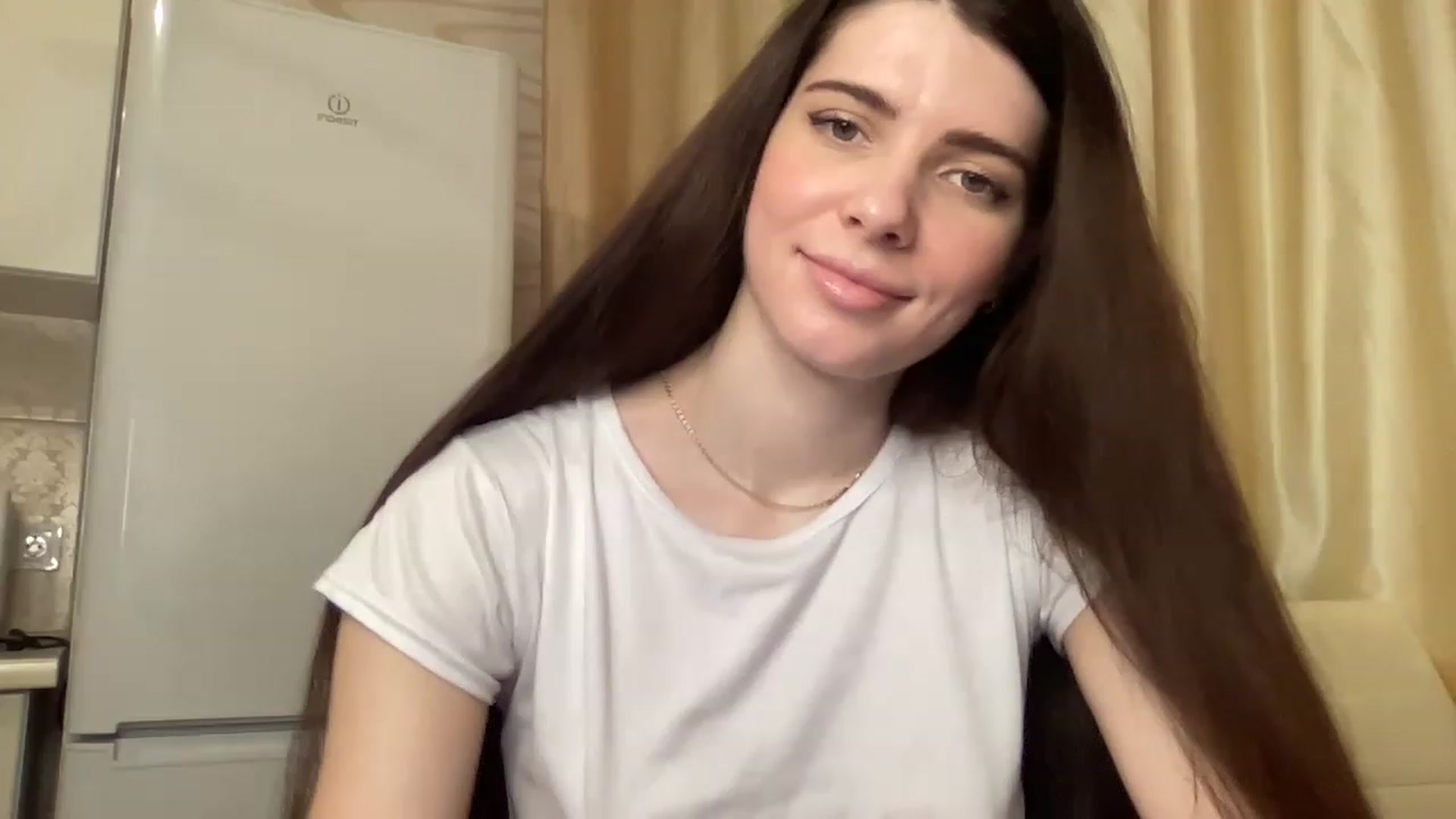 Gallery image thumbnail from SaraRich's myfreecams stream on, 12/11/2022, 09:54 image 9 of 20