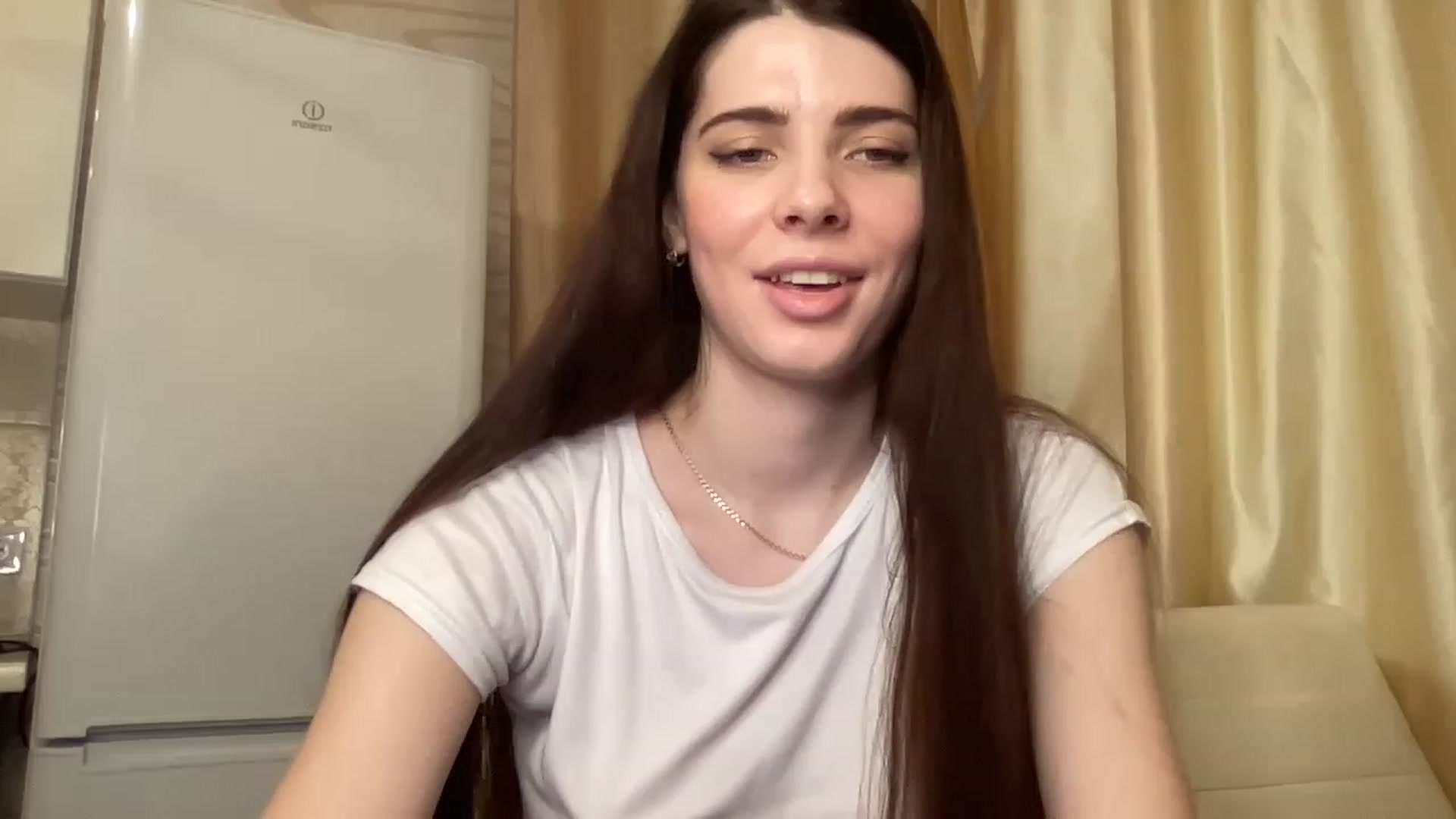 Gallery image thumbnail from SaraRich's myfreecams stream on, 12/11/2022, 10:45 image 4 of 20