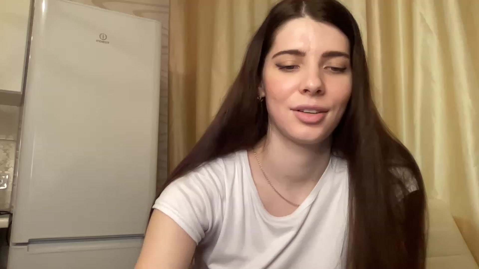 Gallery image thumbnail from SaraRich's myfreecams stream on, 12/11/2022, 10:45 image 3 of 20