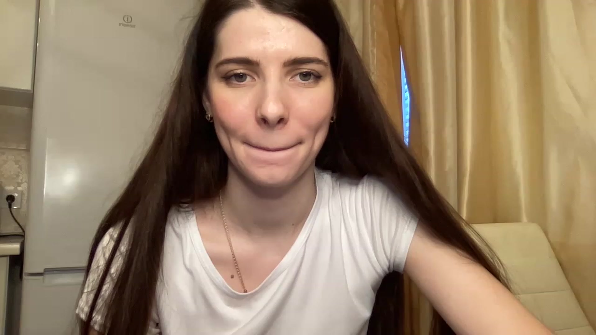 Gallery image thumbnail from SaraRich's myfreecams stream on, 12/11/2022, 14:01 image 14 of 20