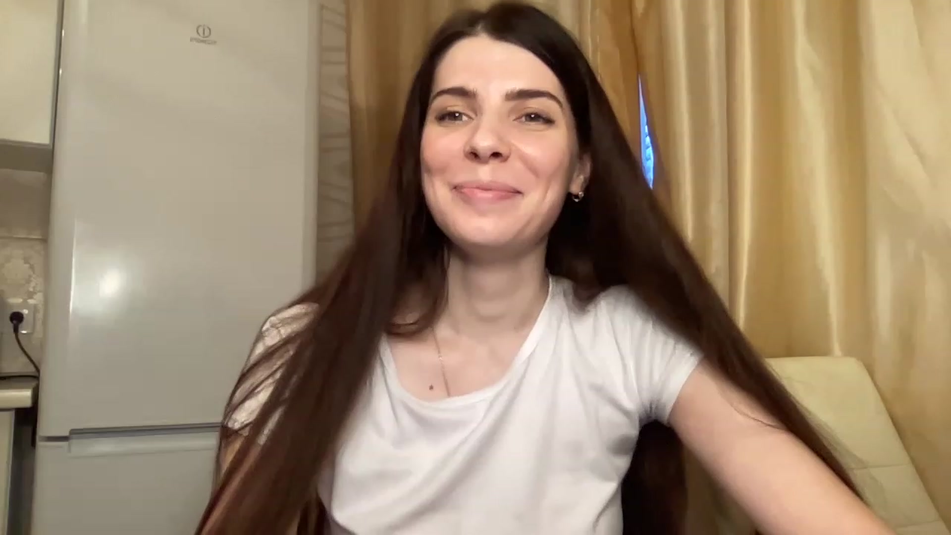 Gallery image thumbnail from SaraRich's myfreecams stream on, 12/11/2022, 14:01 image 20 of 20
