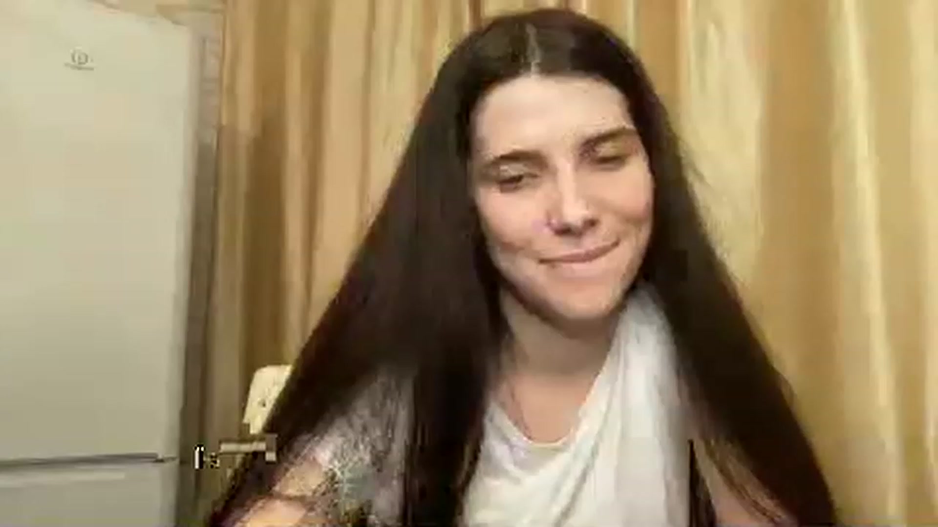 Gallery image thumbnail from SaraRich's myfreecams stream on, 12/18/2022, 14:35 image 4 of 20