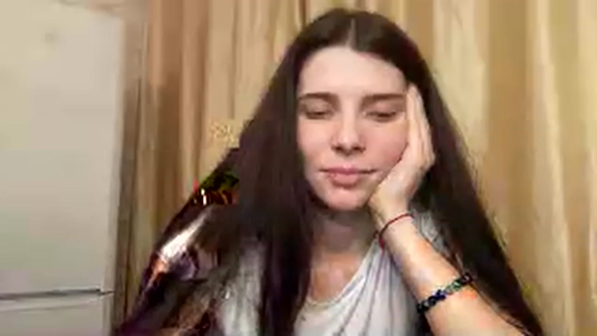 Gallery image thumbnail from SaraRich's myfreecams stream on, 12/18/2022, 14:35 image 5 of 20