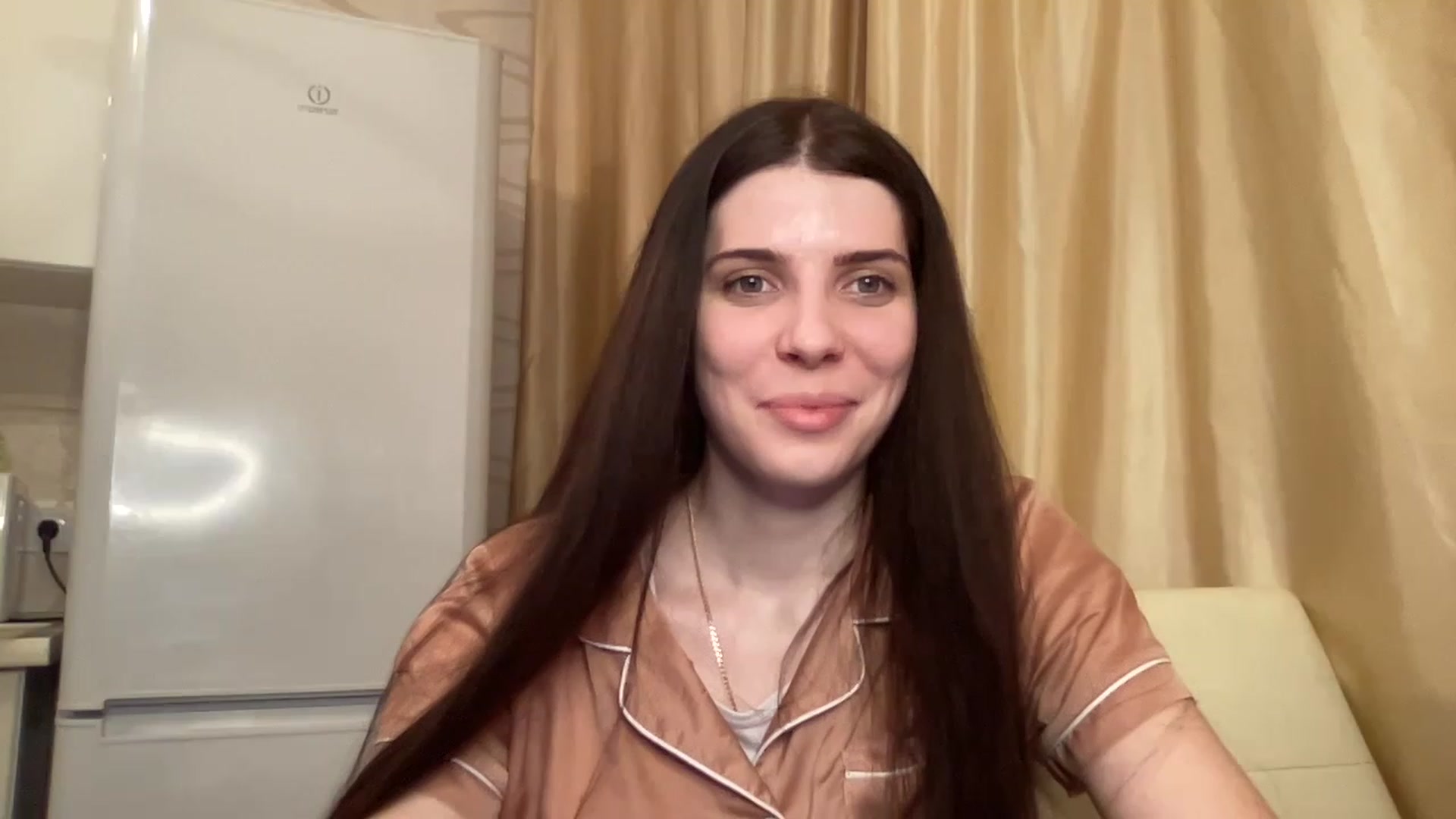 Gallery image thumbnail from SaraRich's myfreecams stream on, 12/20/2022, 18:09 image 16 of 20