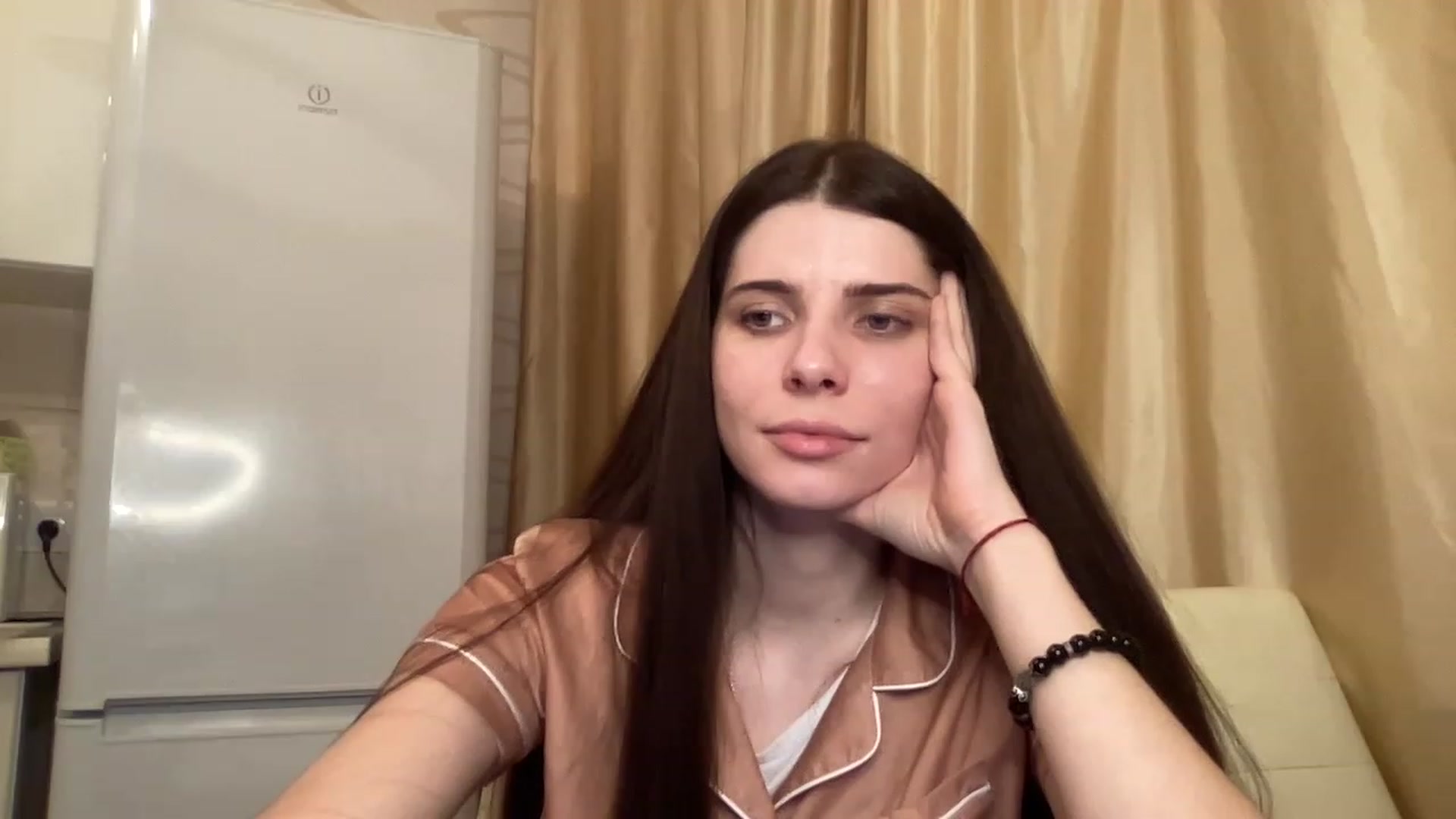 Gallery image thumbnail from SaraRich's myfreecams stream on, 12/20/2022, 18:23 image 3 of 20